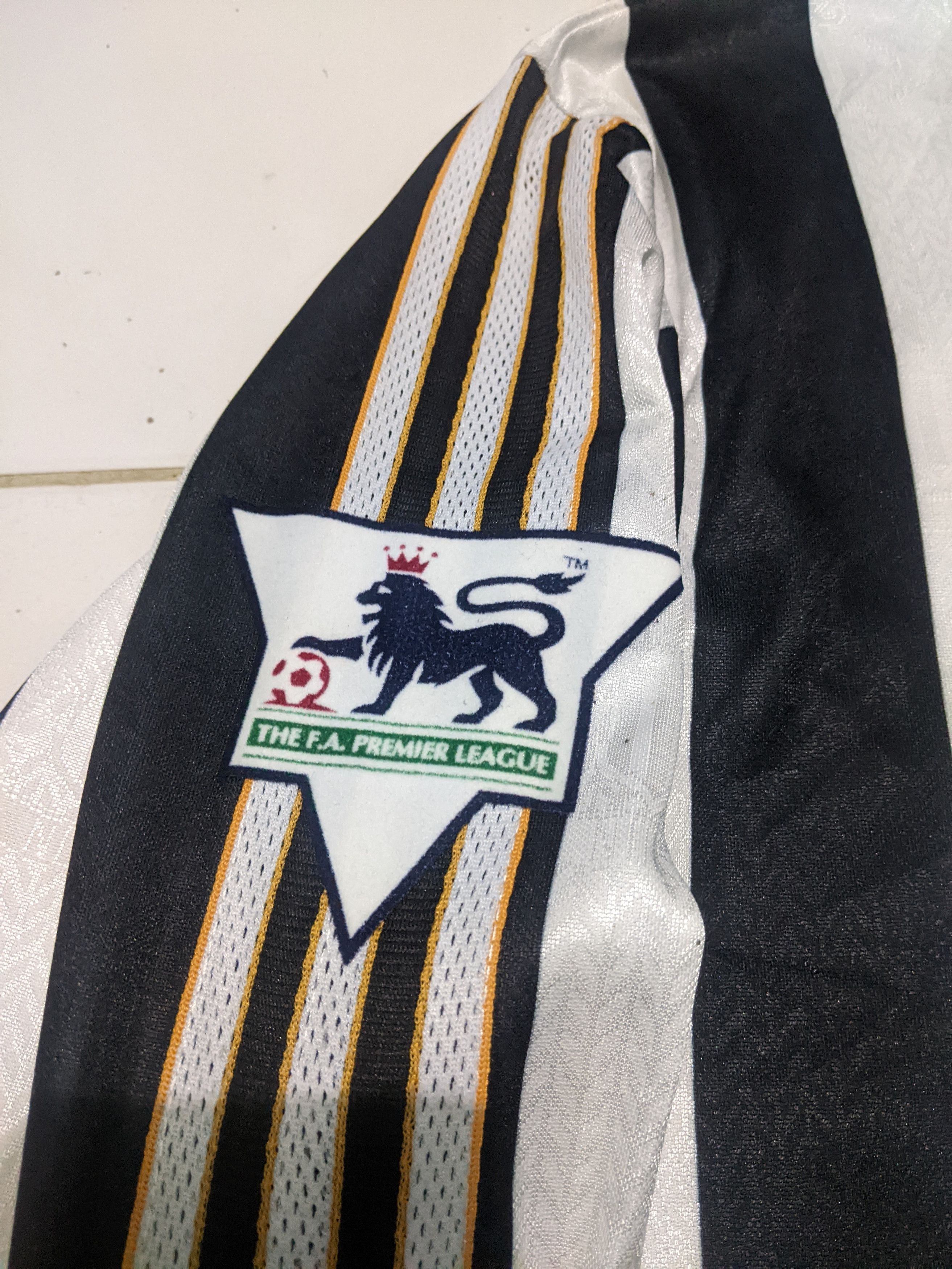 Adidas Newcastle united 1998 home Shearer Jersey football shirt Size US XL / EU 56 / 4 - 9 Thumbnail