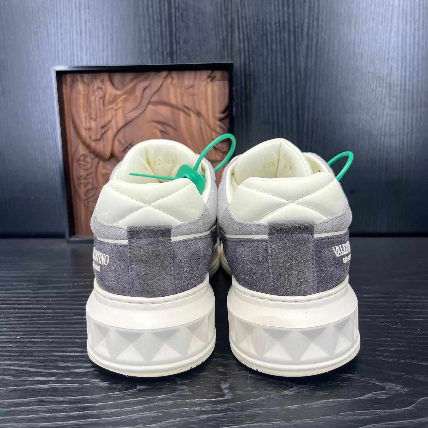 Valentino Valentino One Stud Gray & White 41 Size US 8 / EU 41 - 6 Thumbnail