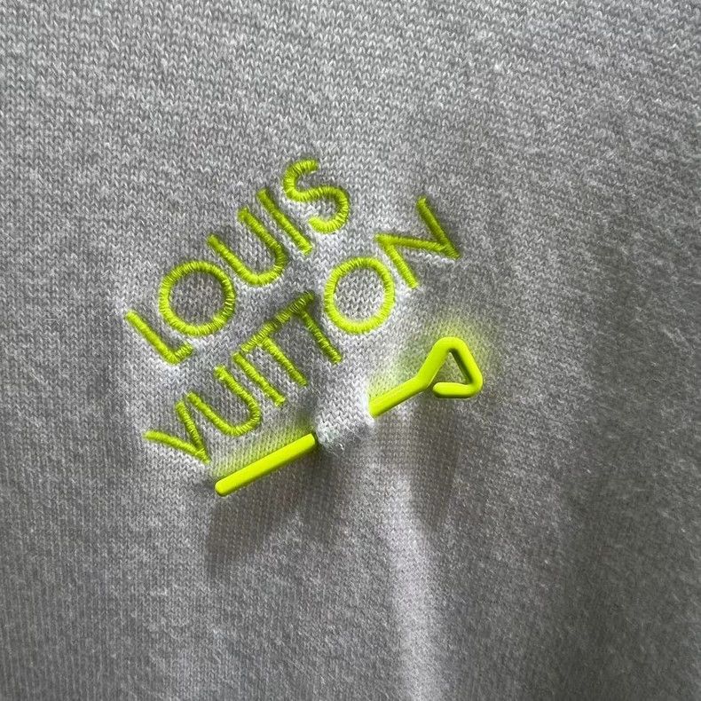 Louis Vuitton Louis Vuitton short sleeves Size US M / EU 48-50 / 2 - 2 Thumbnail