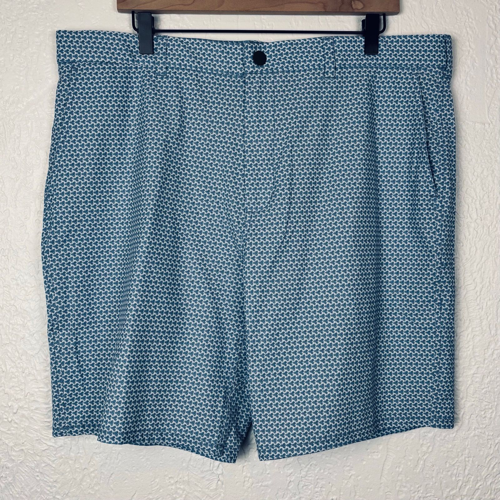 johnnie-O Johnnie-O Hadley Prep-Formance Golf Shorts in Lake NWOT 38 Size US 38 / EU 54 - 1 Thumbnail
