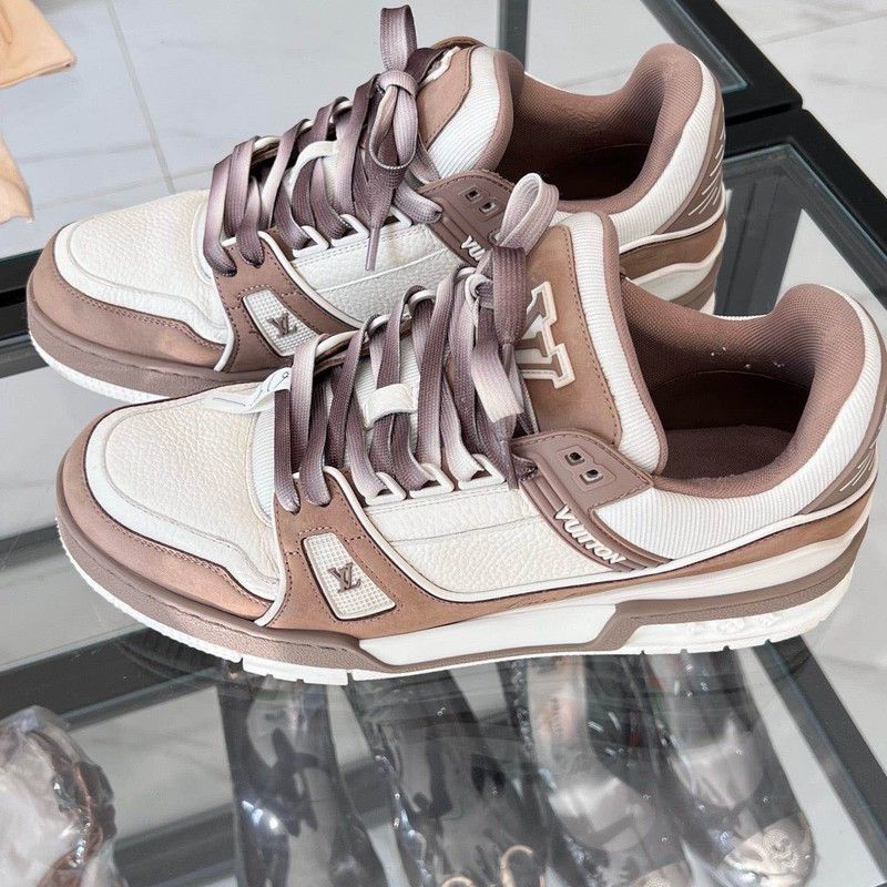 Louis Vuitton Louis Vuitton Trainer Low Top Sneakers in Gray-Brown 0079 Size US 8 / EU 41 - 1 Thumbnail