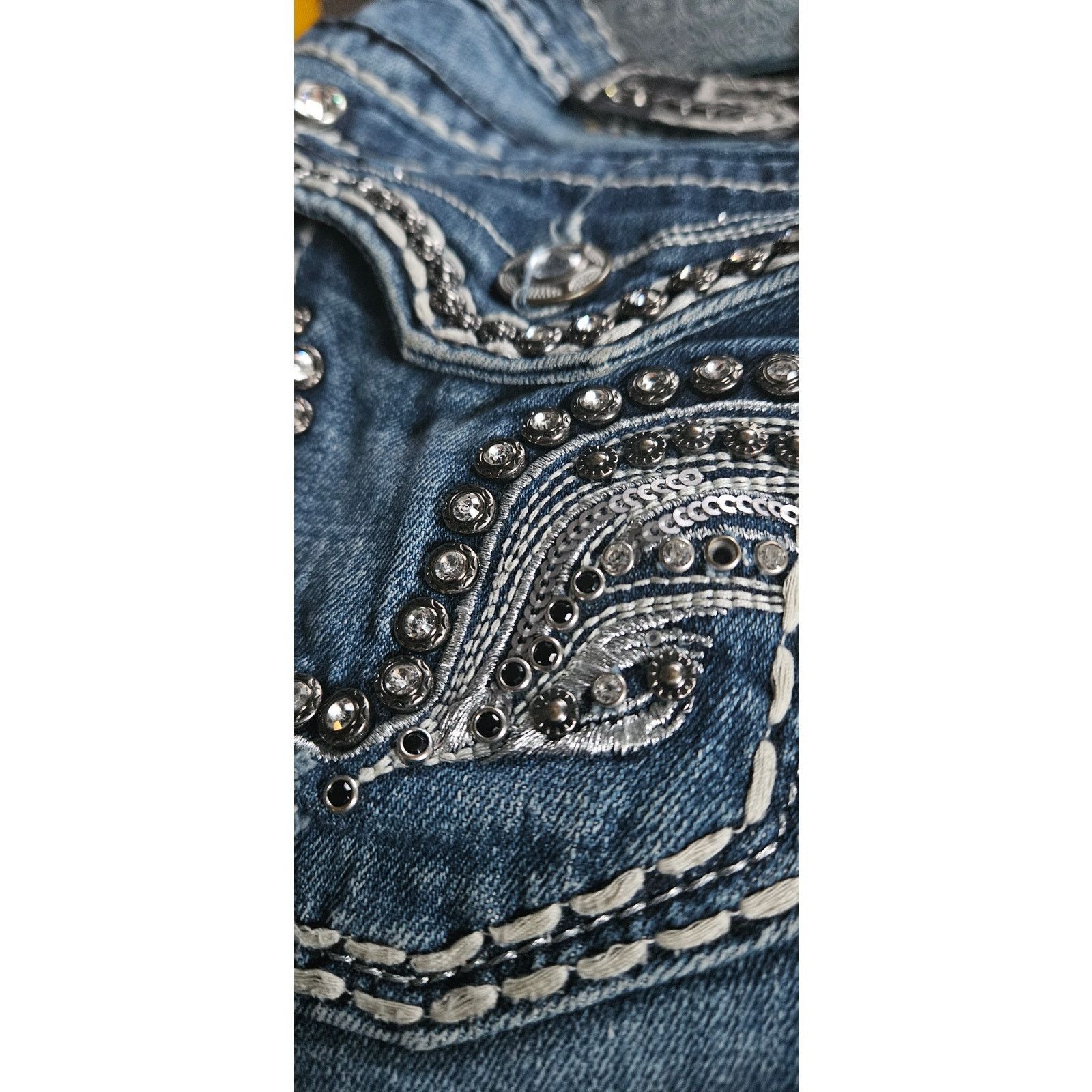 & Other Stories Back to School Jeans, Studded Pocket Studio5, Boot 5 x 33 Size 27" / US 4 / IT 40 - 2 Thumbnail