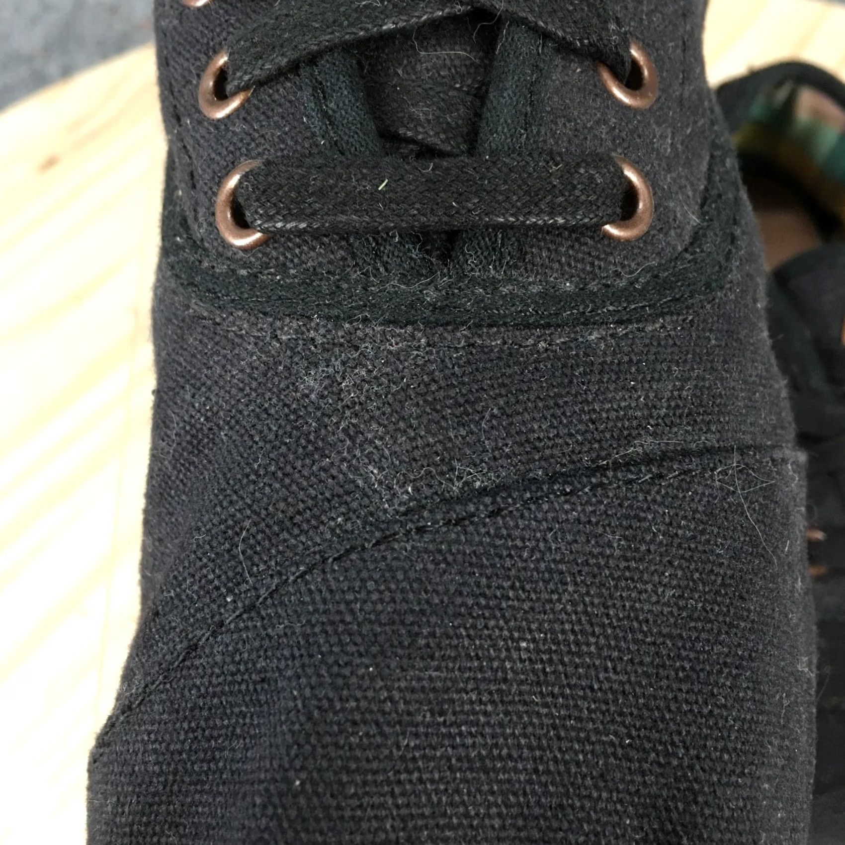 Toms TOMS Shoes Womens 10 Casual Comfort Low Top Sneakers Black Fabric Flats Lace Up Shoes Size L / US 10 / IT 46 - 6 Thumbnail