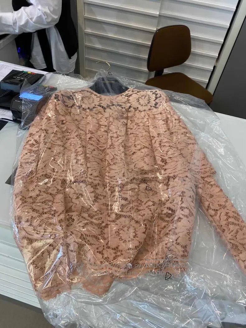 Valentino Valentino Nude pink lace top Size S / US 4 / IT 40 - 2 Thumbnail