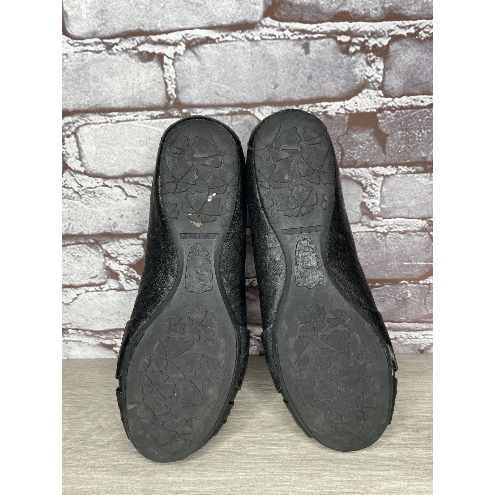 Born Born Lilly Black Leather Slip On Bow Ballet Flats Shoes Wome Size US 8 / IT 38 - 8 Thumbnail