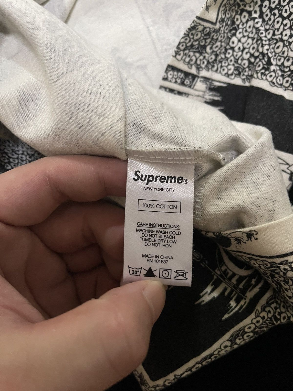 Supreme Supreme salome L/S longsleeve top tee Size US L / EU 52-54 / 3 - 4 Thumbnail