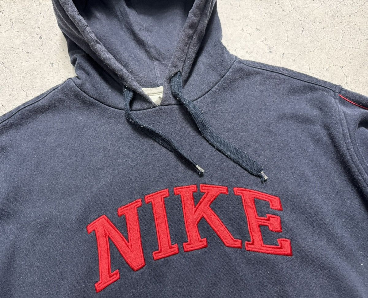 Nike Nike Big Swoosh Logo Vintage Hoodie Y2K Size US L / EU 52-54 / 3 - 5 Thumbnail