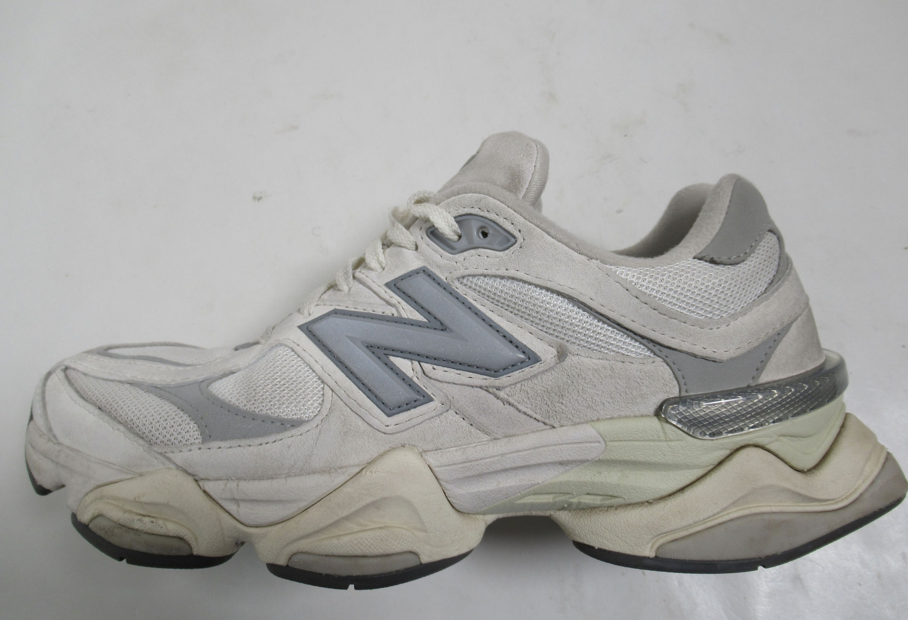 New Balance New Balance 9060 Sea Salt U9060ECA Shoes Gray White Size US 9.5 / EU 42-43 - 6 Thumbnail