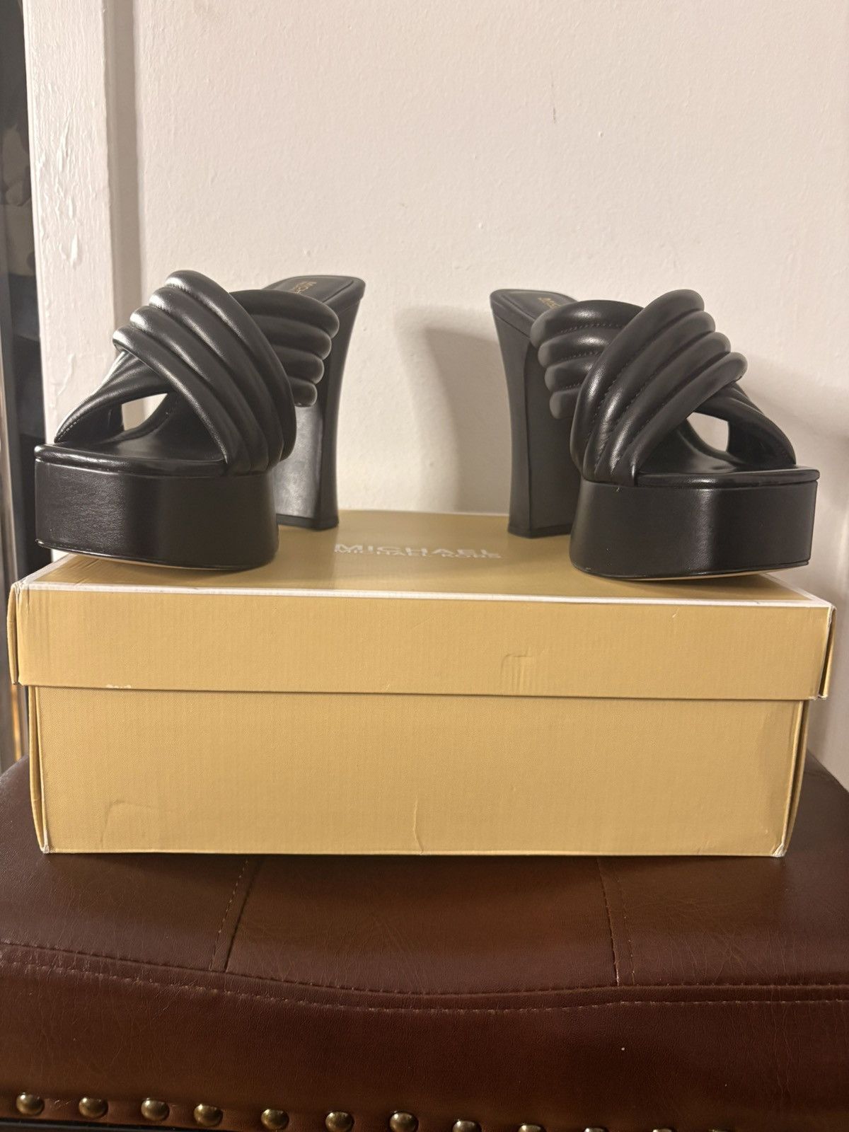 Michael Kors Michael Kors quilted, block heel, platform sandals Size US 10 / IT 40 - 7 Thumbnail