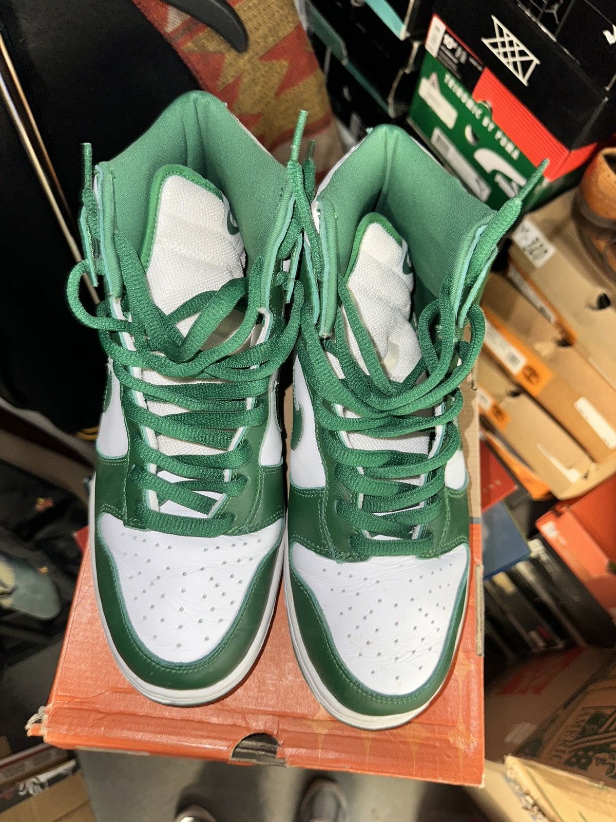 Nike Vintage Nike Dunk High 2003 Celtic Green (Michigan Spartans) Size US 10 / EU 43 - 11 Thumbnail