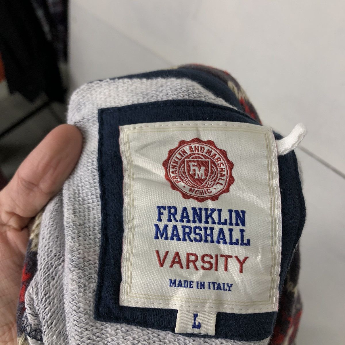 Japanese Brand VINTAGE NAVAJO DESIGN SWEATSHIRT FRENKLIN BIG LOGO Size L / US 10 / IT 46 - 11 Thumbnail