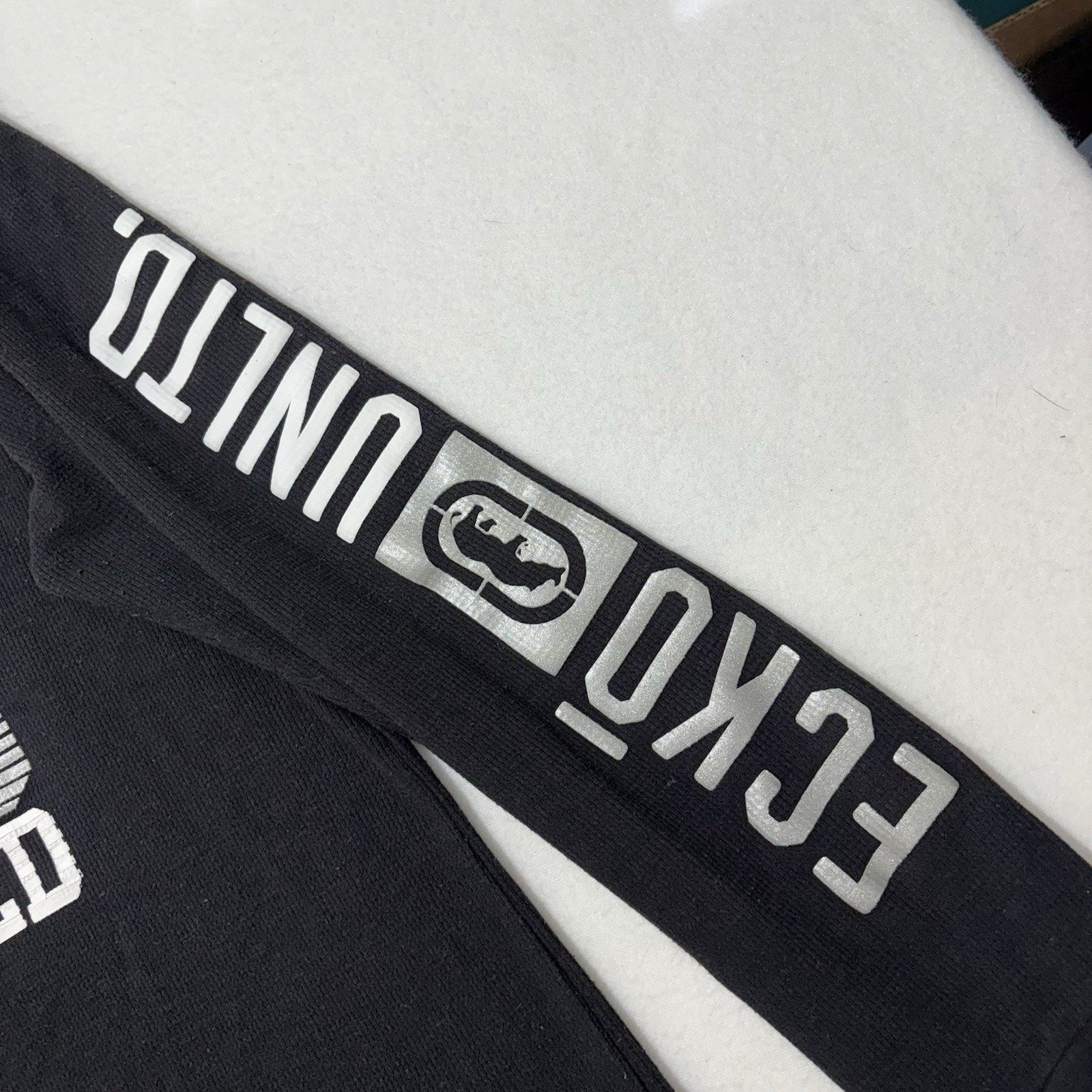 Ecko Unltd. Ecko Unltd Large Waffle Knit T Shirt Rawthentic Crewneck Y2K Size US L / EU 52-54 / 3 - 5 Thumbnail
