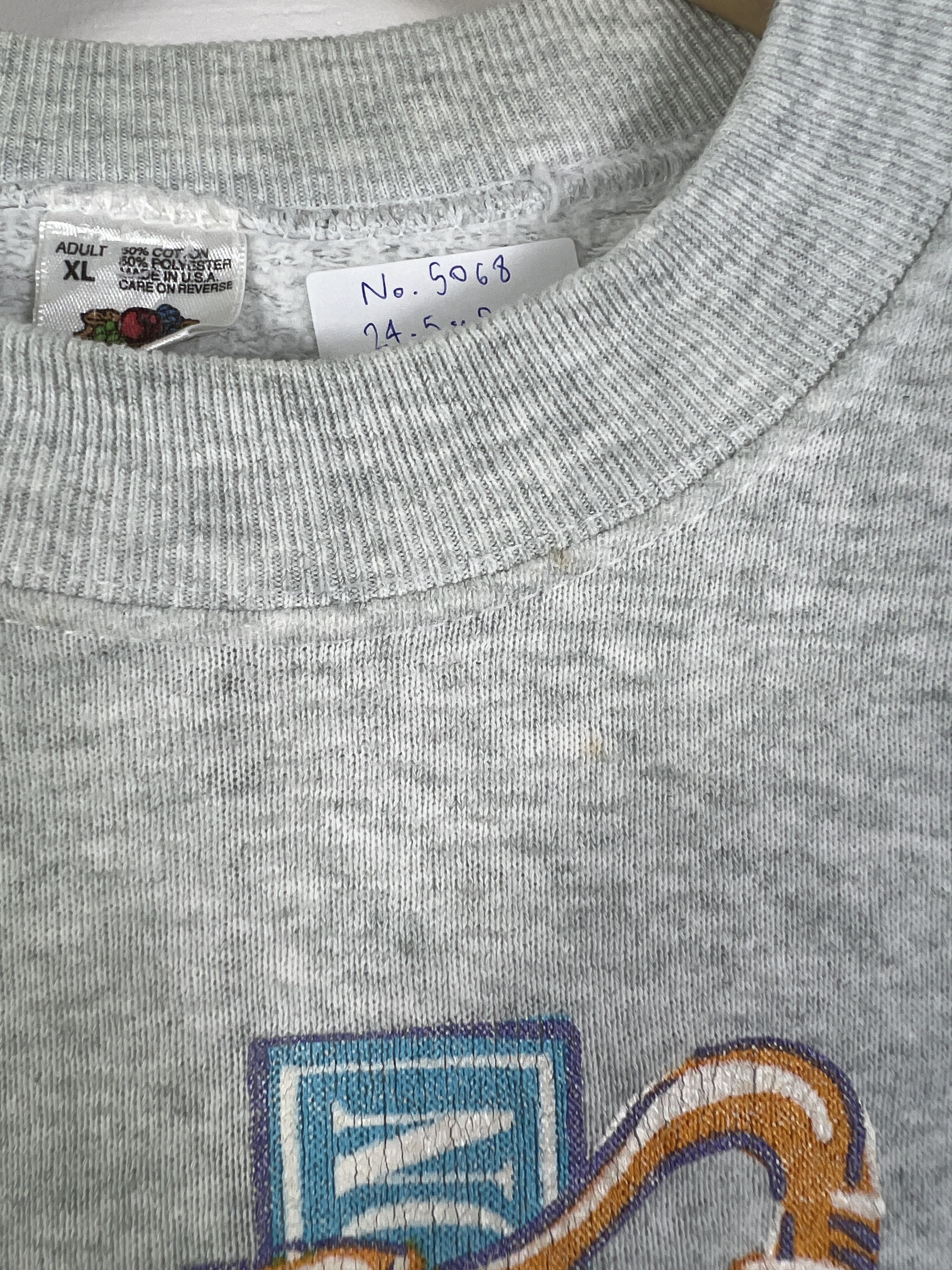 Vintage No.5068 VTG 90s 88.9fm WCVE Promo Graphic Sweatshirt (XL) Size US XL / EU 56 / 4 - 6 Thumbnail