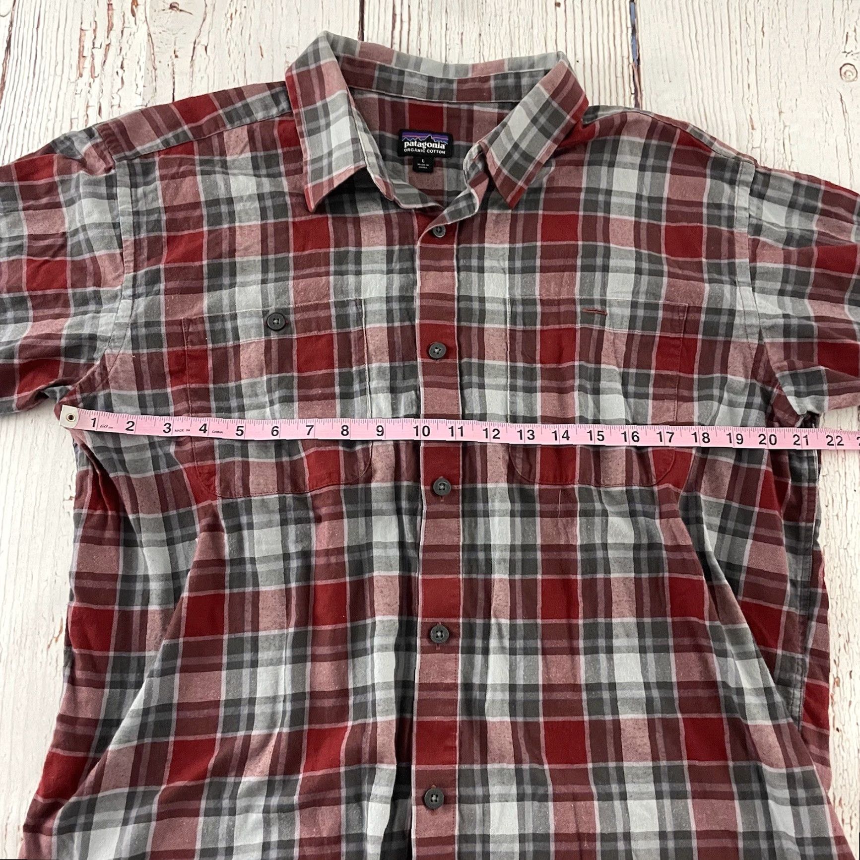 Patagonia Patagonia Shirt Plaid Flannel Long Sleeve Button-Up Men's Large Gray Red - Outdoor Cotton Pockets Size US L / EU 52-54 / 3 - 4 Thumbnail