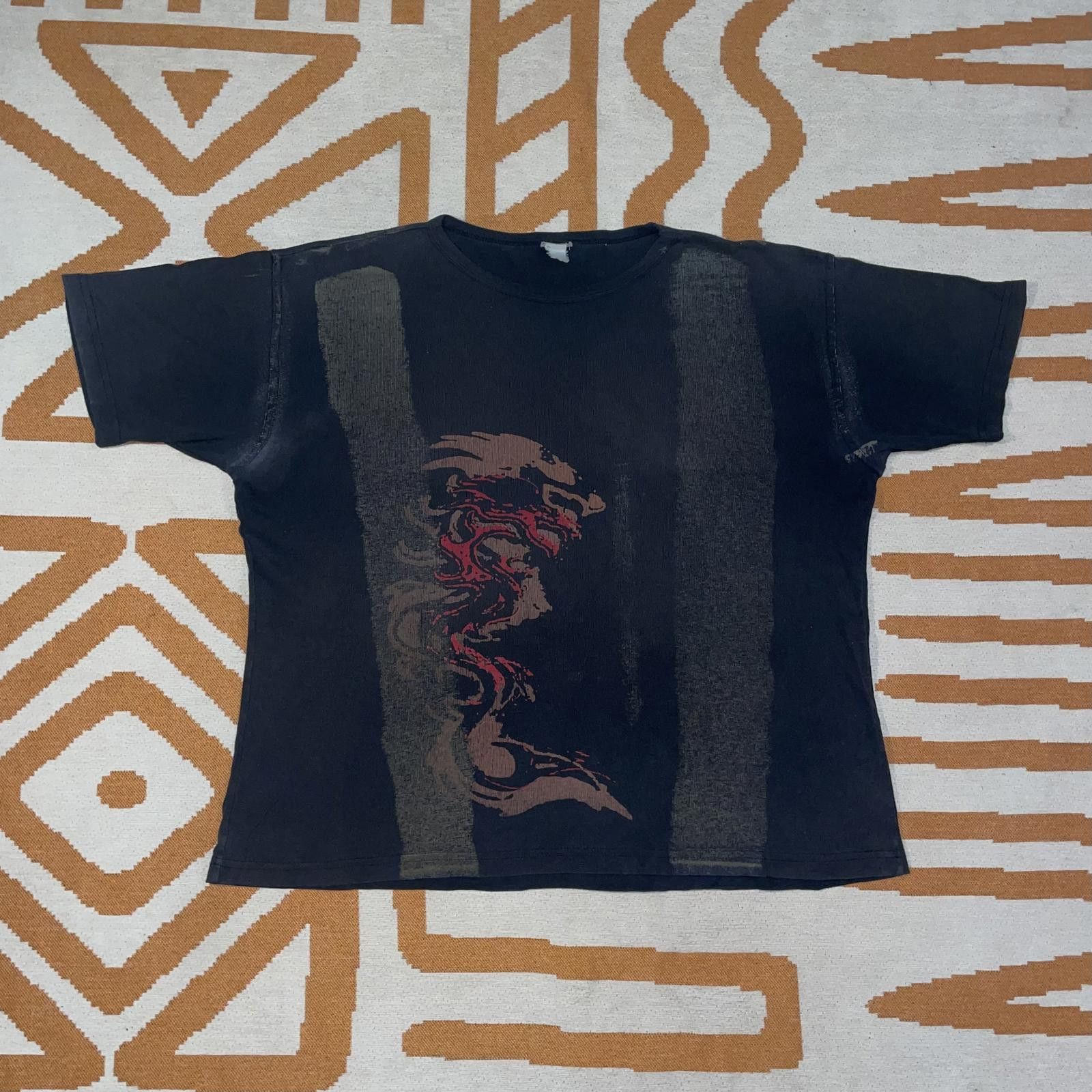Designer Basic Line 00s Dragon Graphic T-Shirt L Size US L / EU 52-54 / 3 - 1 Thumbnail