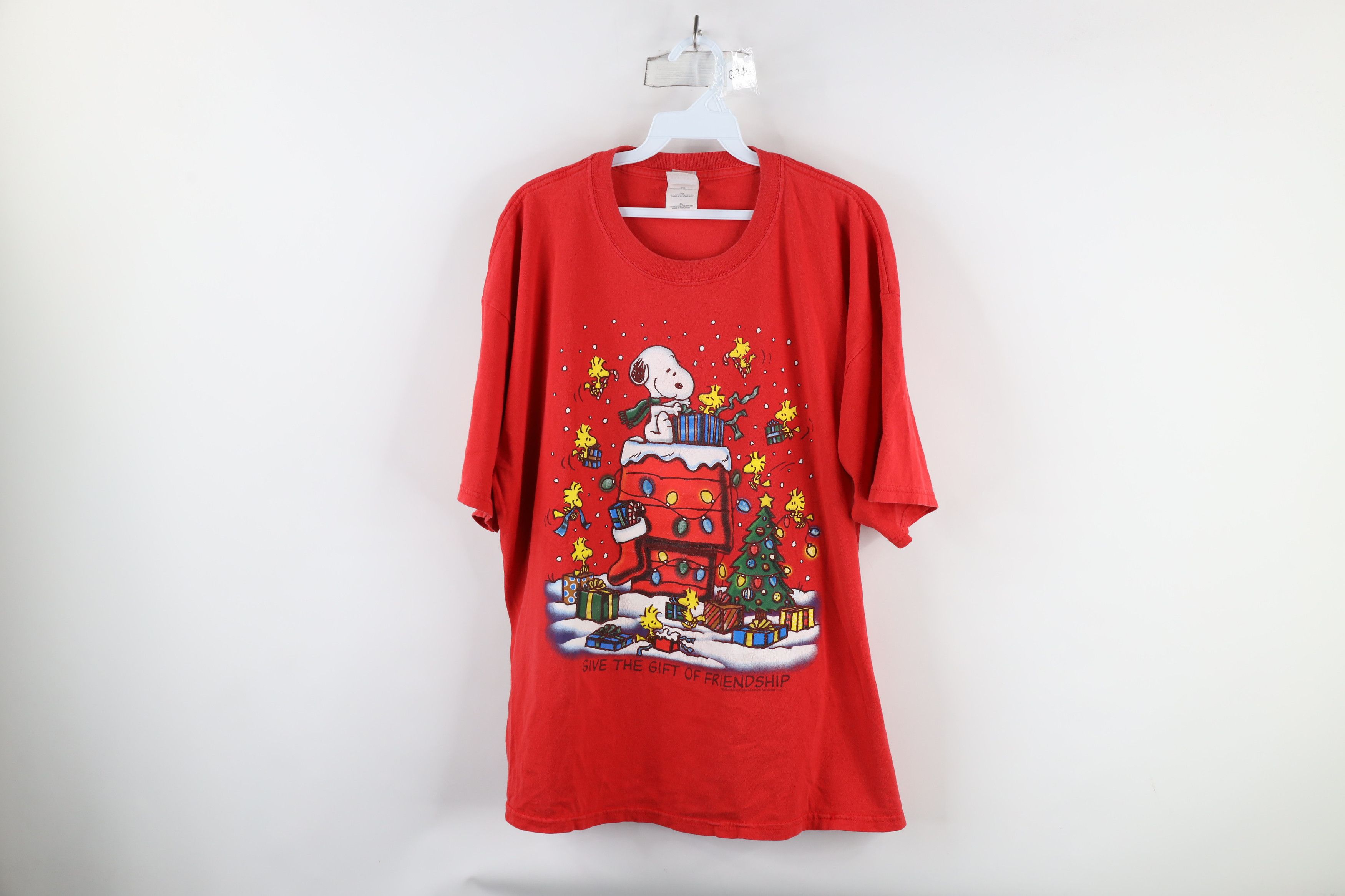 Vintage Vintage Peanuts Woodstock Christmas T-Shirt Red Cotton Size US XL / EU 56 / 4 - 1 Thumbnail