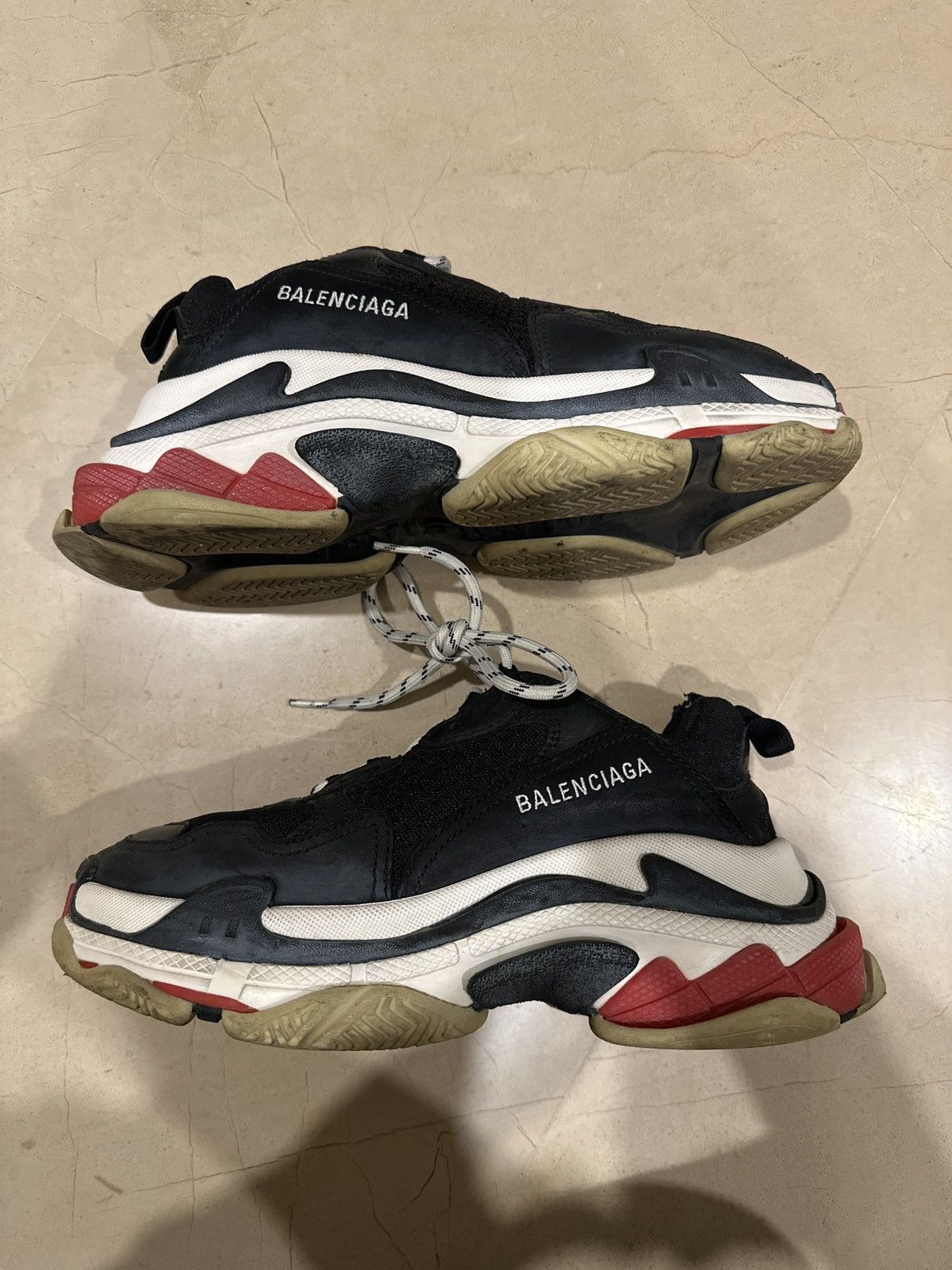 Balenciaga Balenciaga Triple S Sneakers Size US 7 / EU 40 - 2 Thumbnail