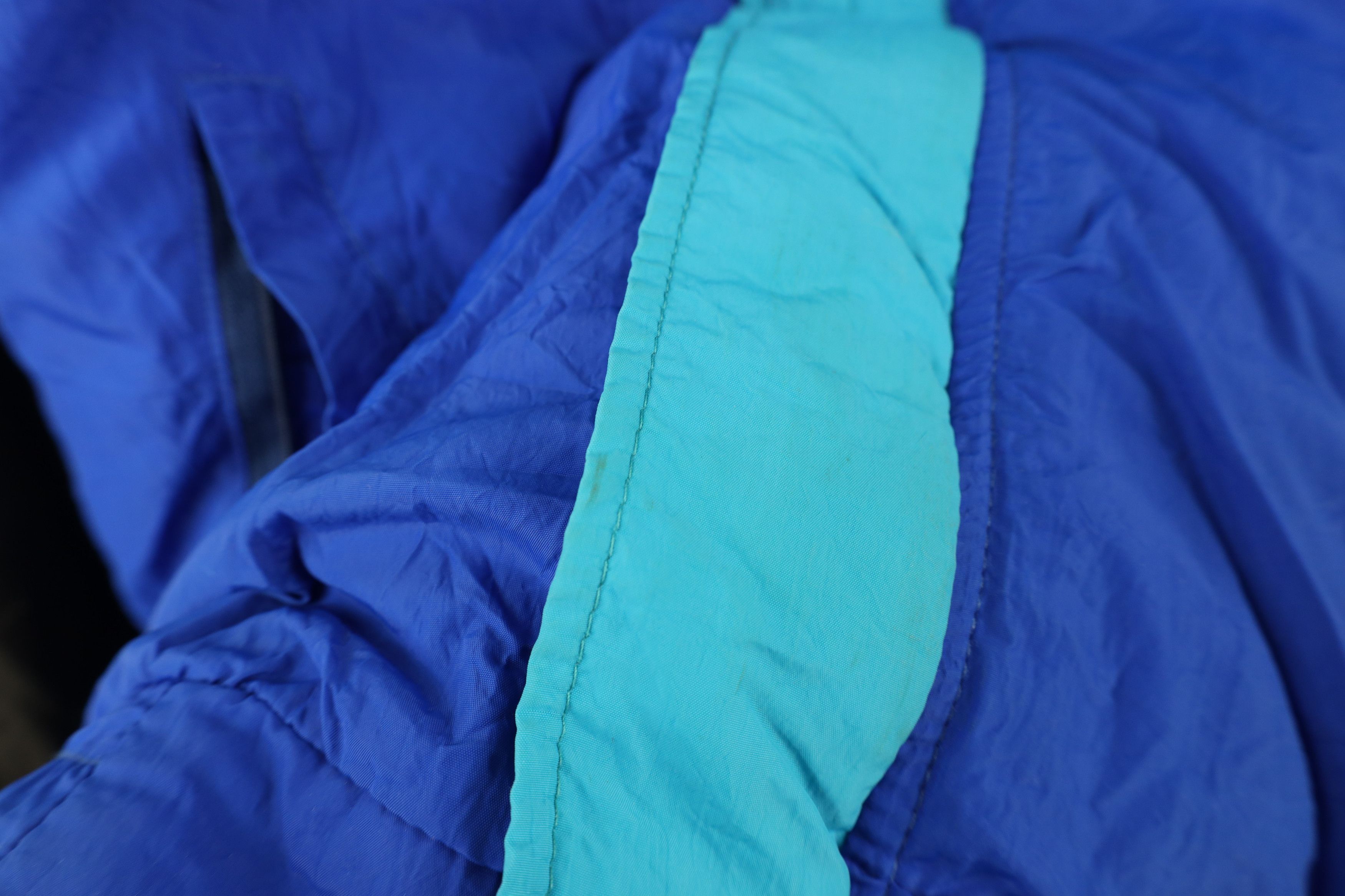 Vintage Vintage 90s Spalding Basketball Micro Puffer Jacket USA Size US XL / EU 56 / 4 - 5 Thumbnail