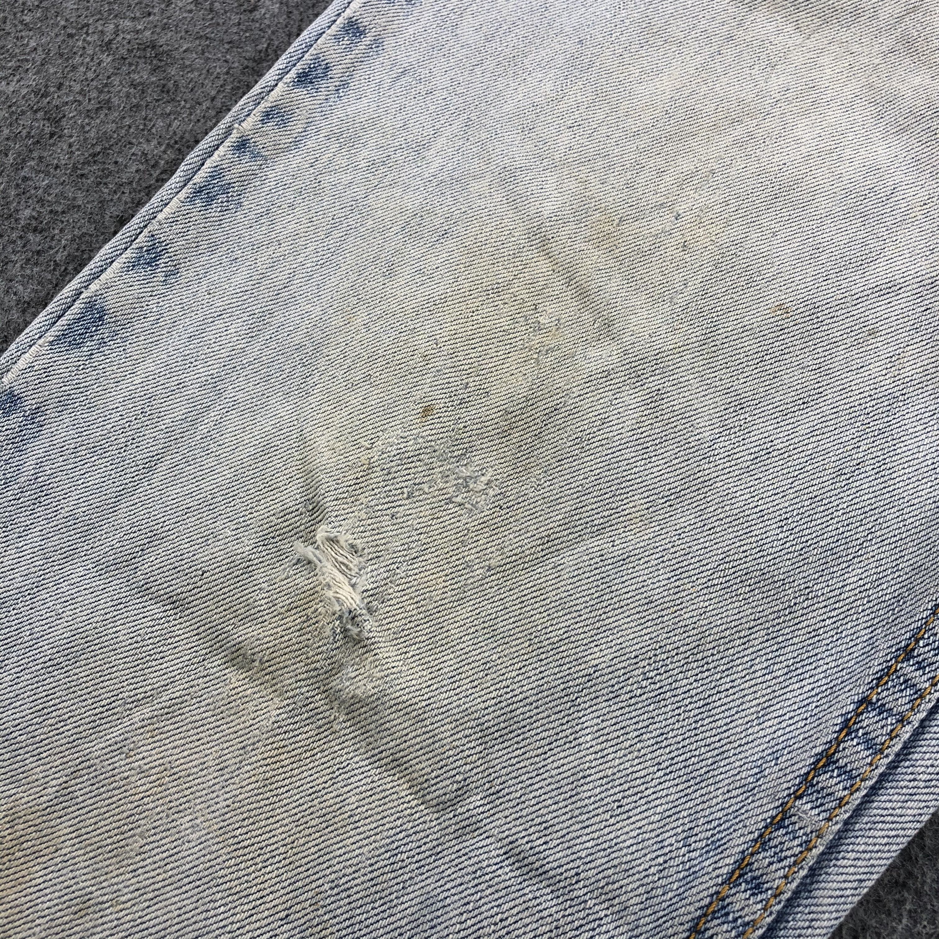 Levi's Vintage Light Wash Levis Jeans-J2131 Size US 35 - 9 Thumbnail