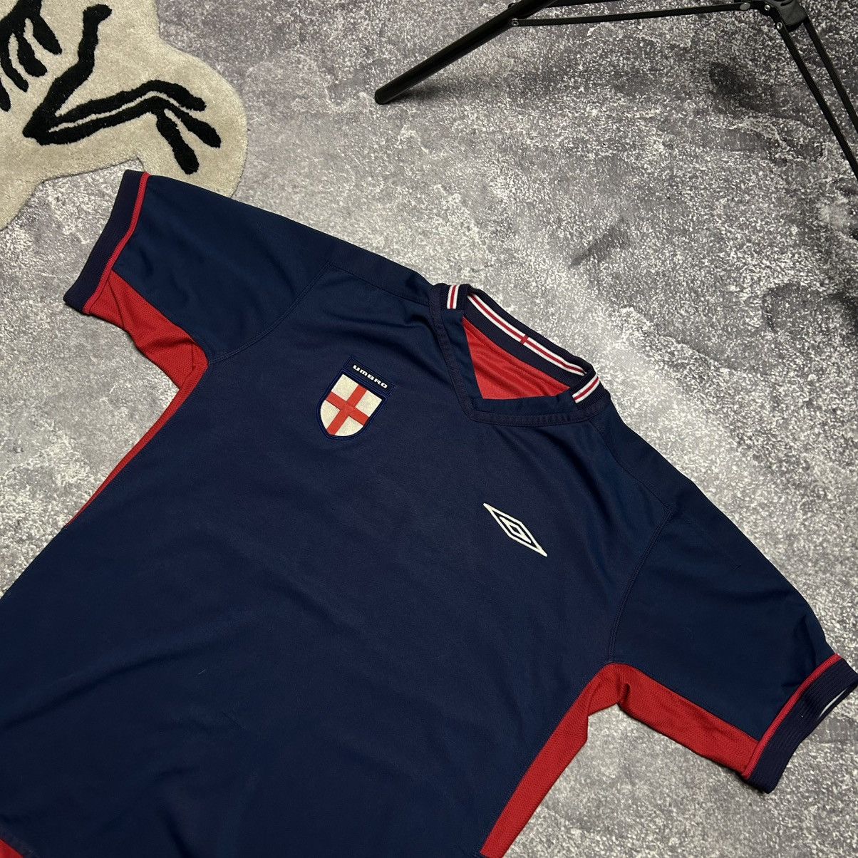 Umbro Vintage Umbro England 2004 Two-Sided home soccer jersey Size US M / EU 48-50 / 2 - 10 Thumbnail