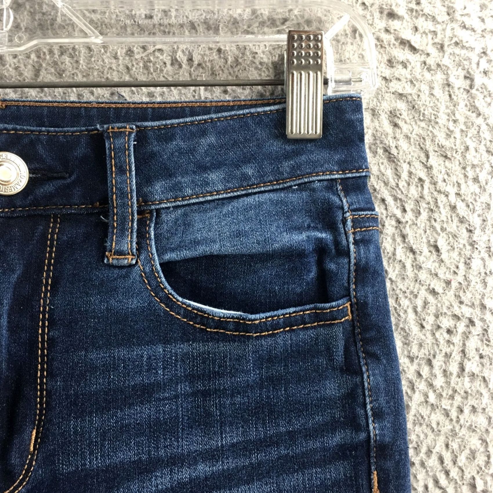 American Eagle Outfitters American Eagle Outfitters Jeans Womens 8 Blue Distressed Skinny Mid Rise Denim Zip Fly Jeans Mens Womens Girls Boys? Size 30" / US 8 / IT 44 - 4 Thumbnail