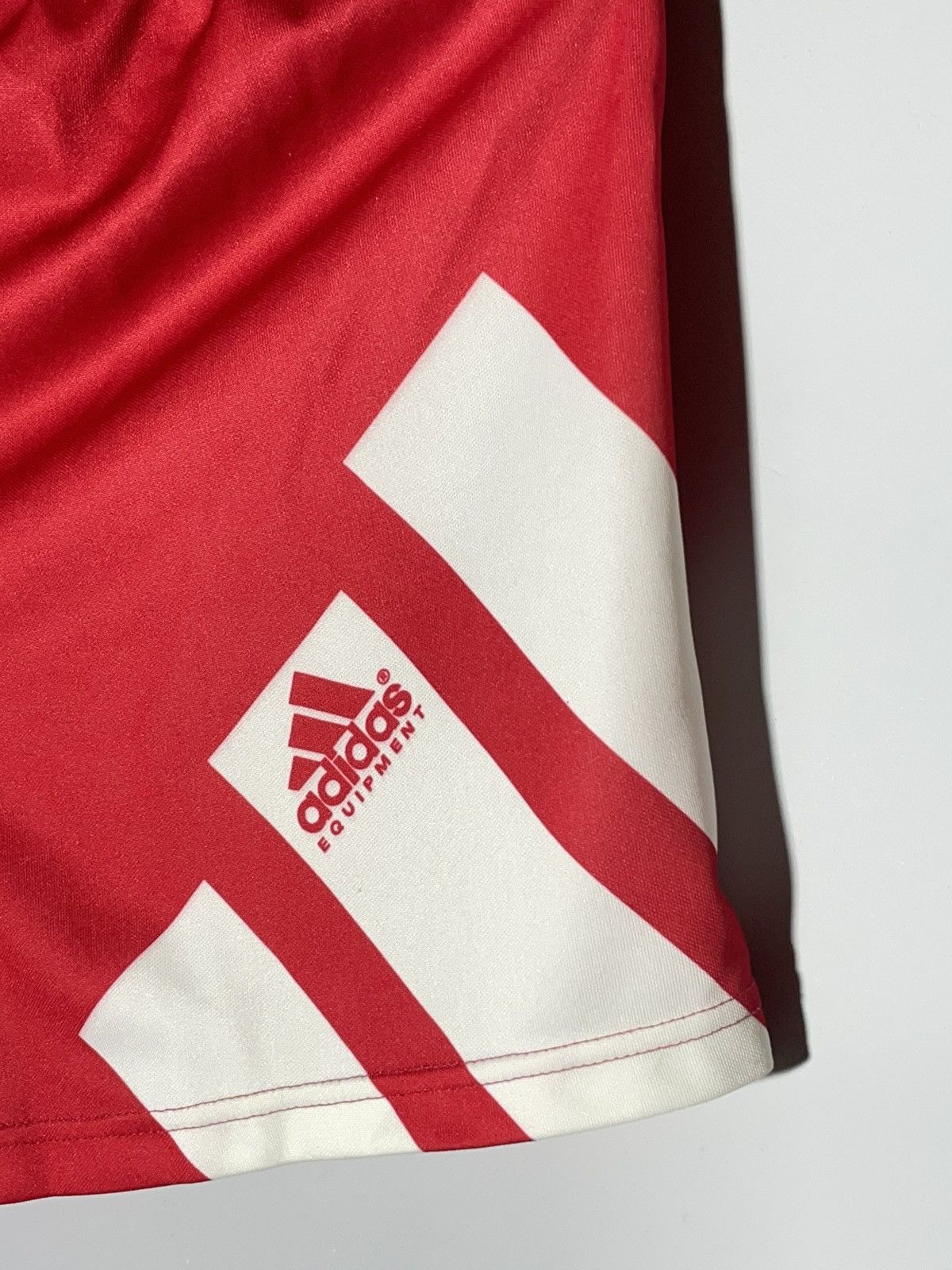 Adidas × Vintage Liverpool FC Adidas Equipment 1991/92 Home Football Shorts Size US 32 / EU 48 - 5 Thumbnail