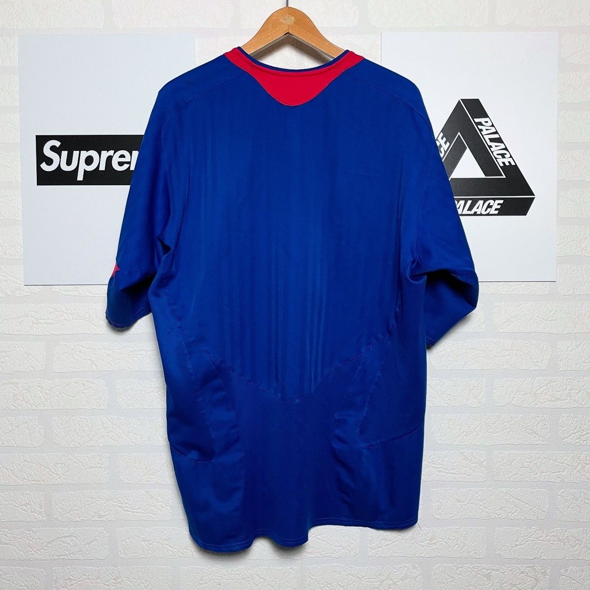 Nike × Vintage Vintage Blue Jersey Manchester United 2005/2006 Nike Size US XL / EU 56 / 4 - 2 Thumbnail