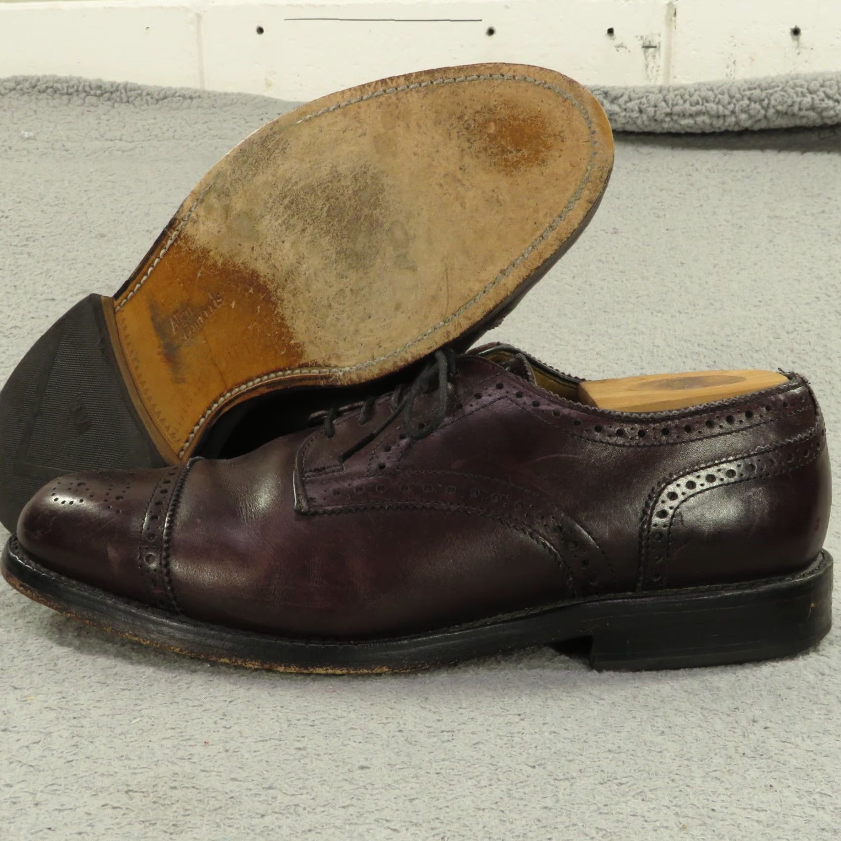 Allen Edmonds Allen Edmonds Shoes Men 8 EEE Oxblood Lexington Derby Cap Toe Oxford Dress Shoe Size ONE SIZE - 2 Thumbnail