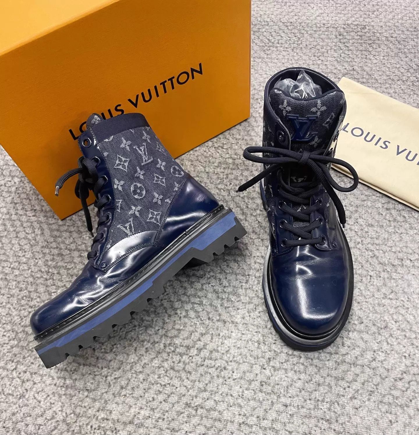 Louis Vuitton LV Ranger Navy Paneled Leather Workwear Short Boot Size US 8 / EU 41 - 3 Thumbnail