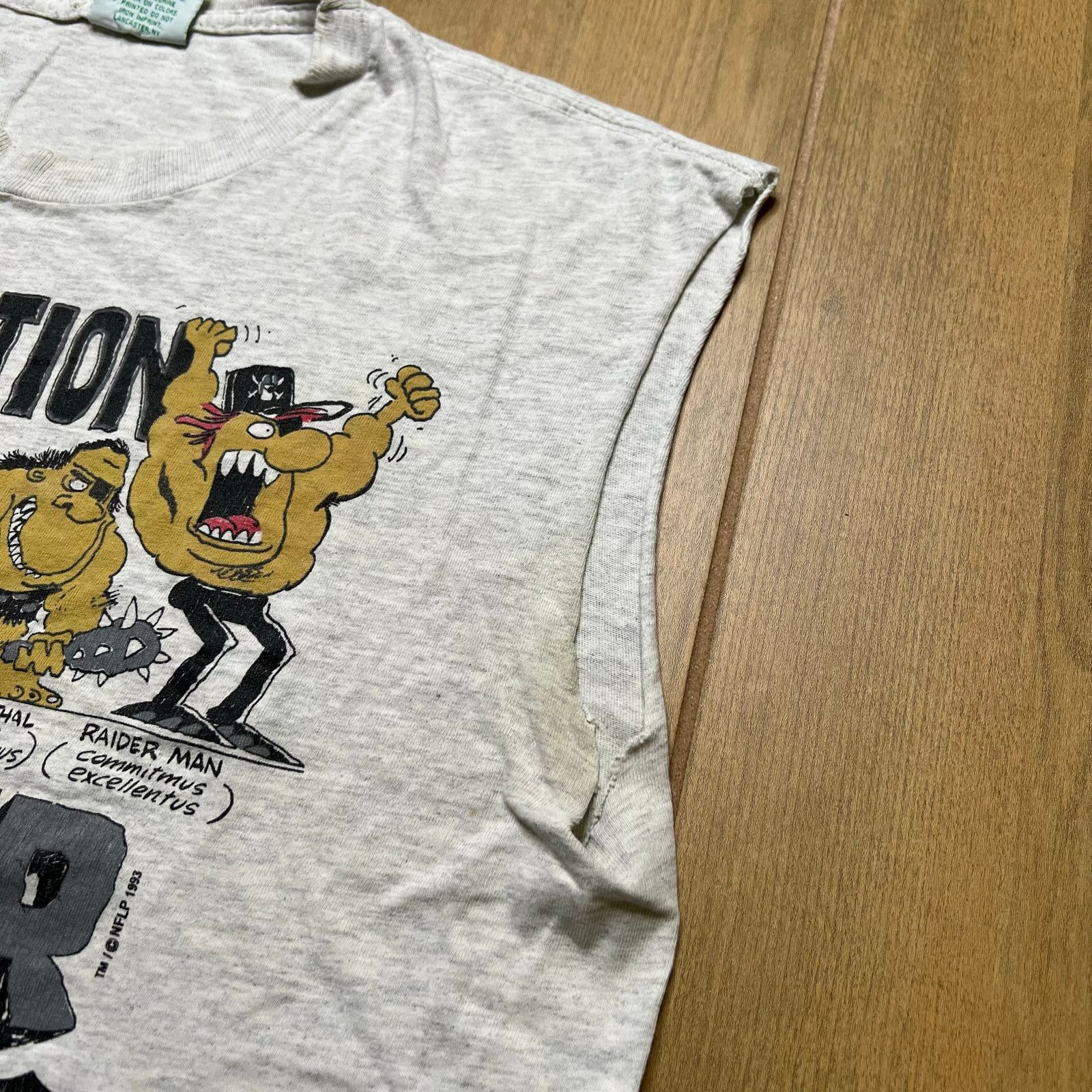 Vintage vintage 1993 Los Angeles Raiders "Raider Man" Evolution Sz M Size US M / EU 48-50 / 2 - 9 Thumbnail