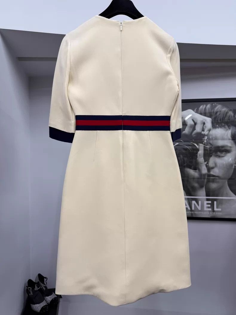 Gucci Gucci Beige pearl buckle dress Size XS / US 0-2 / IT 36-38 - 3 Thumbnail