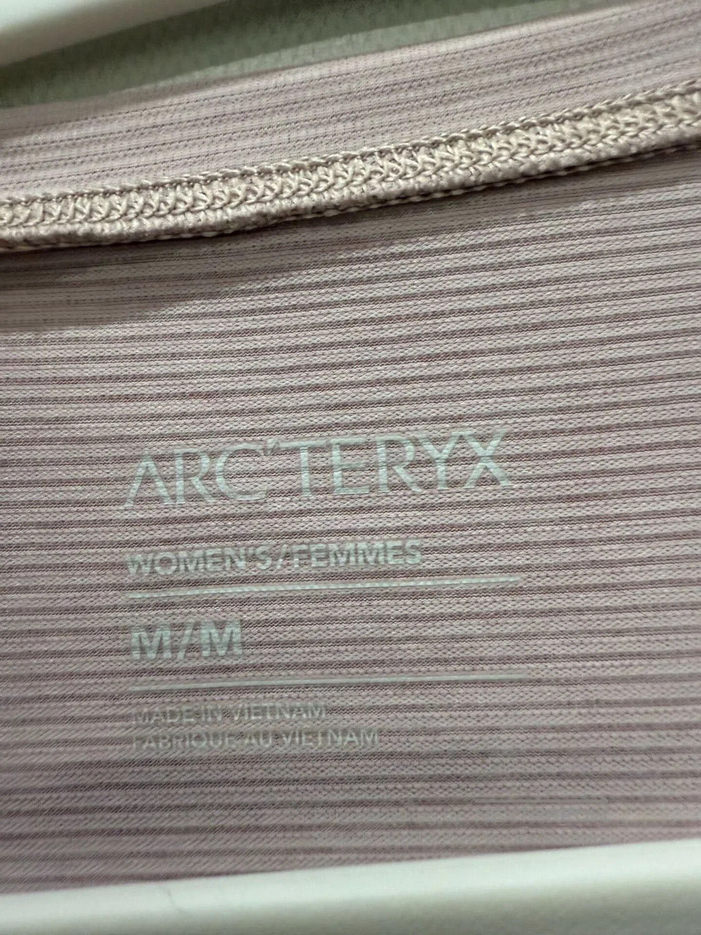 Arc'teryx Arcteryx Women's M Pink Short-Sleeve T-shirt. Size M / US 6-8 / IT 42-44 - 2 Thumbnail