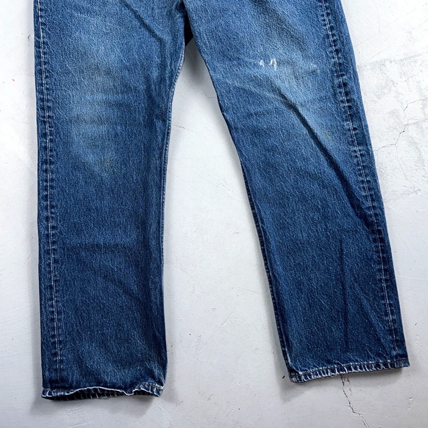 Levi's VINTAGE Levi's 501 Jeans Men 42x33 Straight 90s USA Blue Med Wash Denim 501 Series Home 42 Regular Medium Mens Size US 42 / EU 58 - 3 Thumbnail