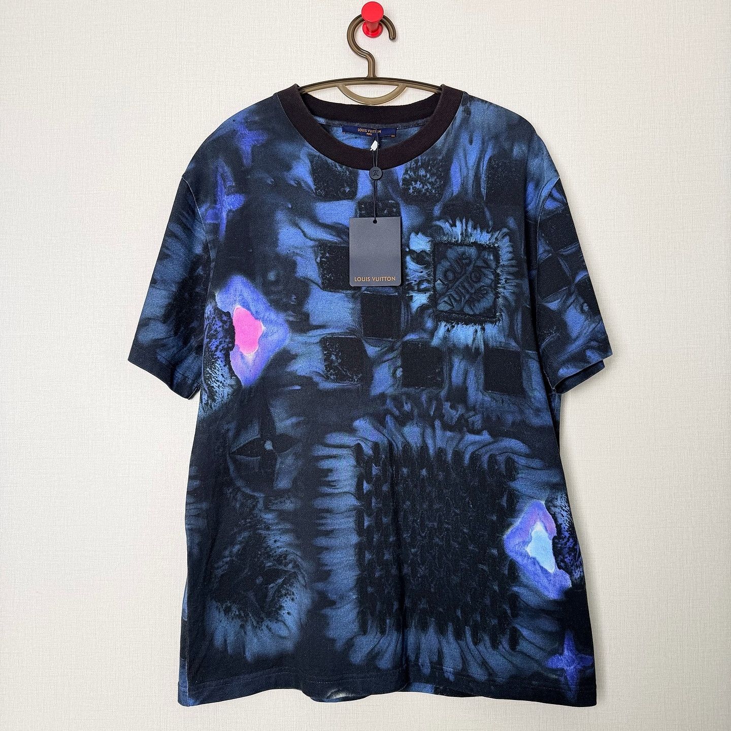 Louis Vuitton Louis Vuitton Digital Print T-Shirt Size XL Size US XL / EU 56 / 4 - 1 Thumbnail