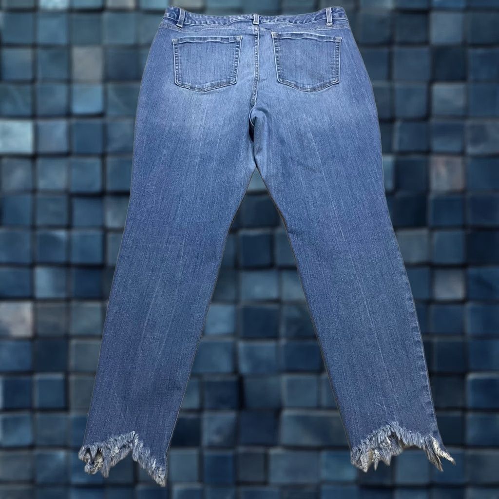 Vintage Lane Bryant Jeans Blue Denim Mid Rise Skinny 16 Regular 32 Inseam 5-Pocket Stretch AC Adult Womens Boys Girls N/A Size 38" / US 16 / IT 52 - 1 Thumbnail