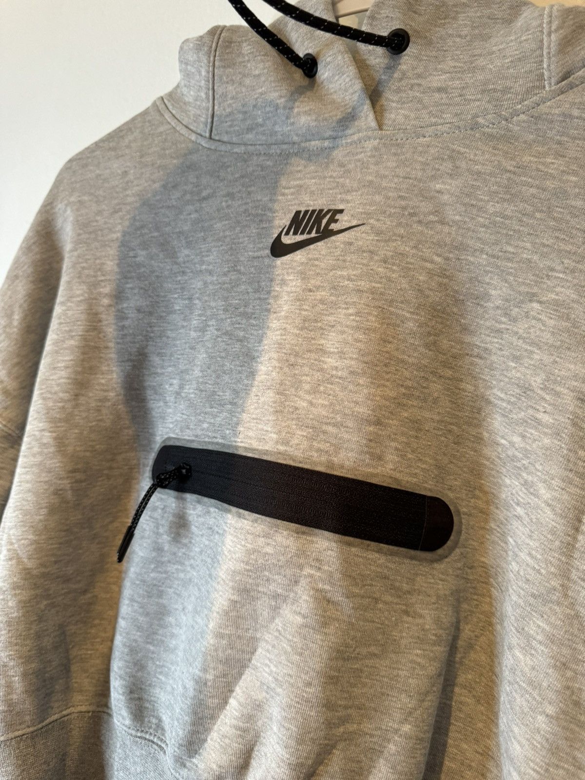 Nike Nike Tech Fleece Oversized Women's Pullover Hoodie Size XS Size XS / US 0-2 / IT 36-38 - 2 Thumbnail
