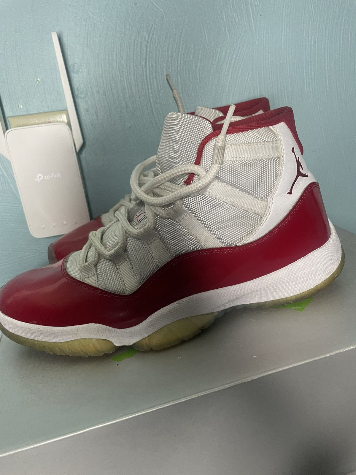 Jordan Brand × Nike Jordan 11 Cherry Size US 10.5 / EU 43-44 - 1 Thumbnail