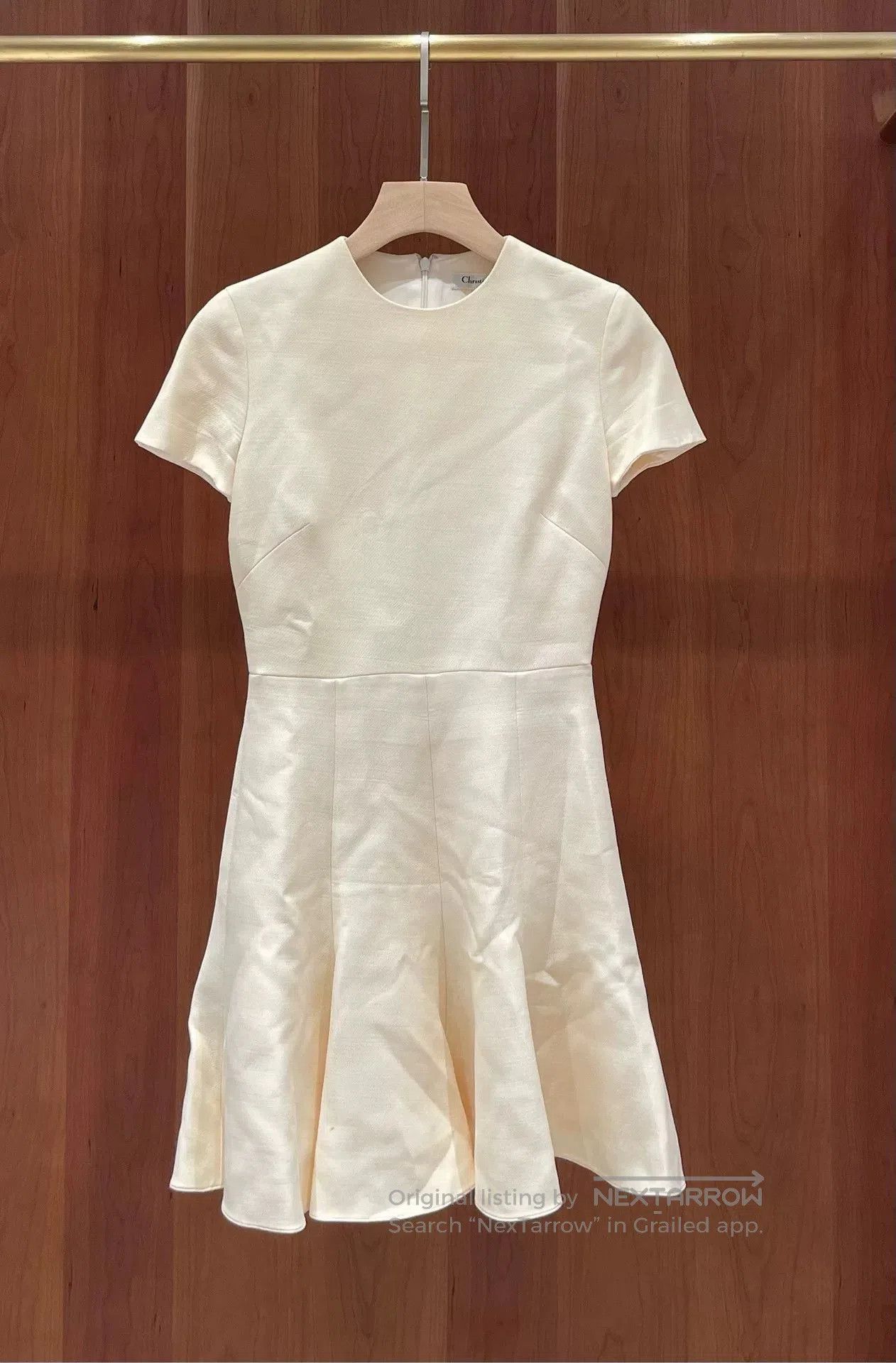 Dior dior beige wool dress with waist detail. Size US 34 / EU 50 - 1 Thumbnail