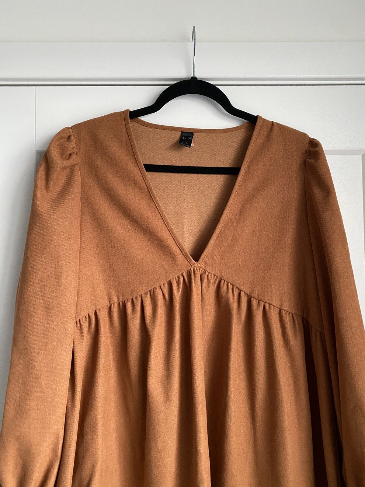Shein Shein Curve Dress Women M Long Sleeve V-Neck Flowy Comfy Size M / US 6-8 / IT 42-44 - 2 Thumbnail