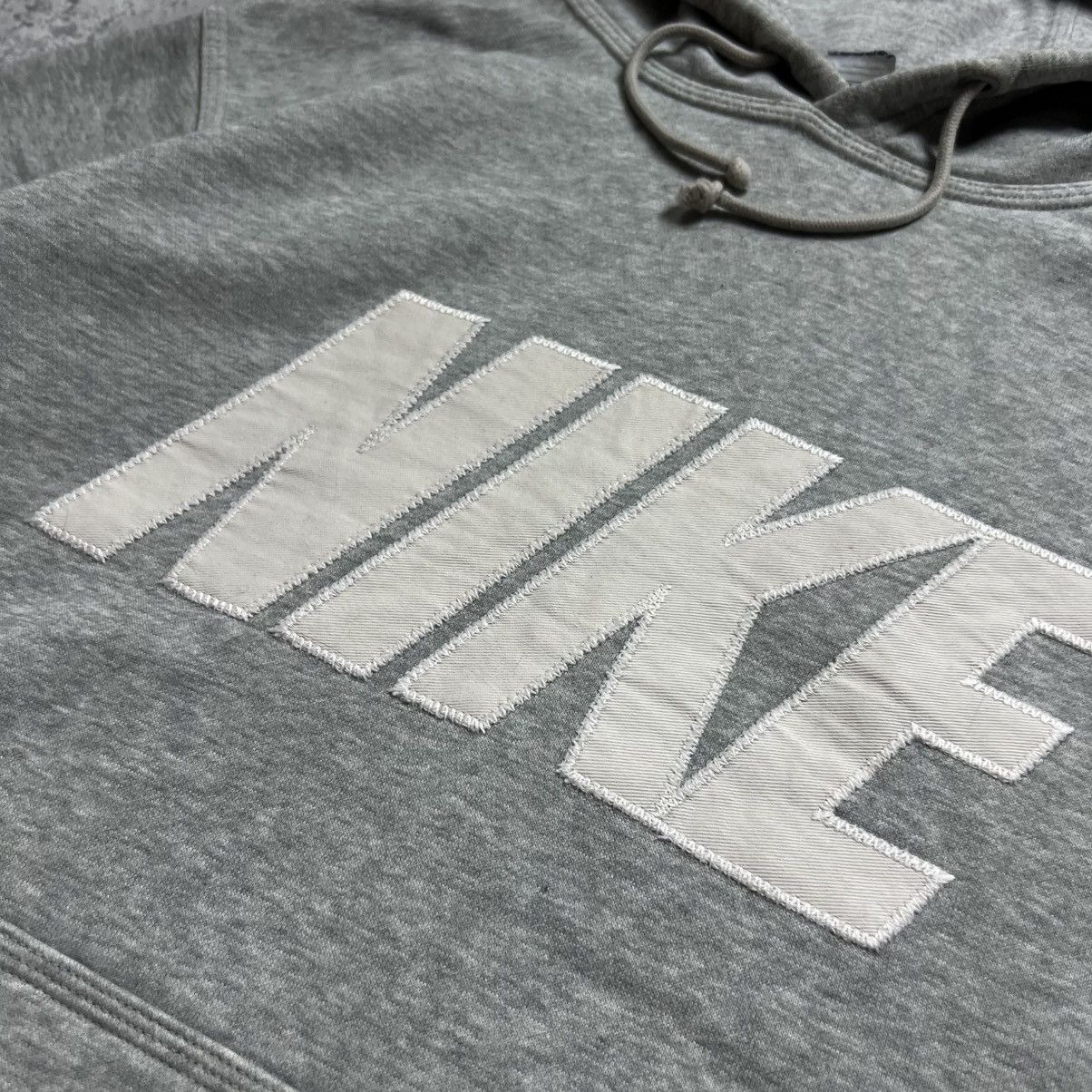 Nike 00s NIKE BIG EMBROIDERED LOGO VINTAGE Y2K PULLOVER HOODIE Size US M / EU 48-50 / 2 - 4 Thumbnail