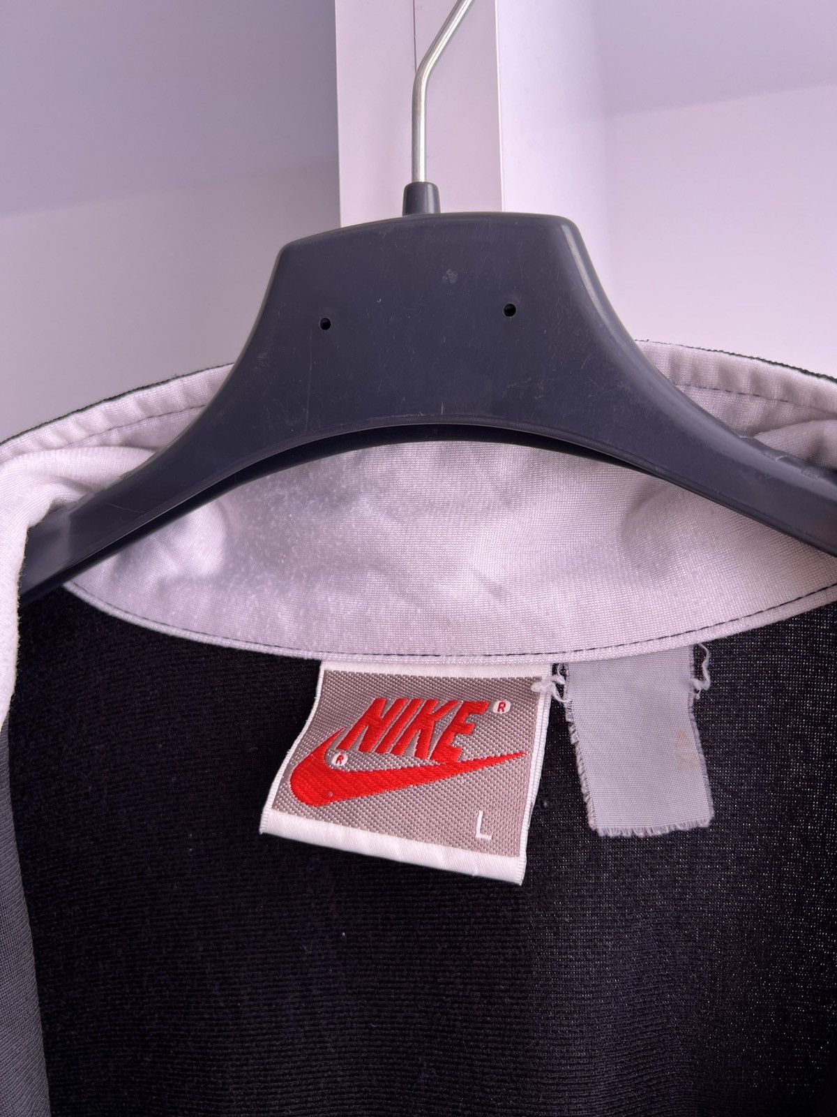 Nike × Vintage Vintage Nike 90s Track Zip Sweatshirt Size US L / EU 52-54 / 3 - 7 Thumbnail