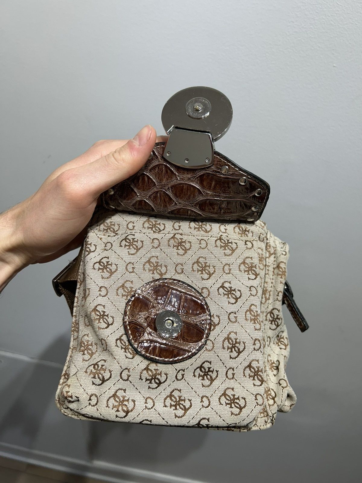 Guess Y2K Vintage Crocodile Monogram Logo Bag Size ONE SIZE - 6 Thumbnail