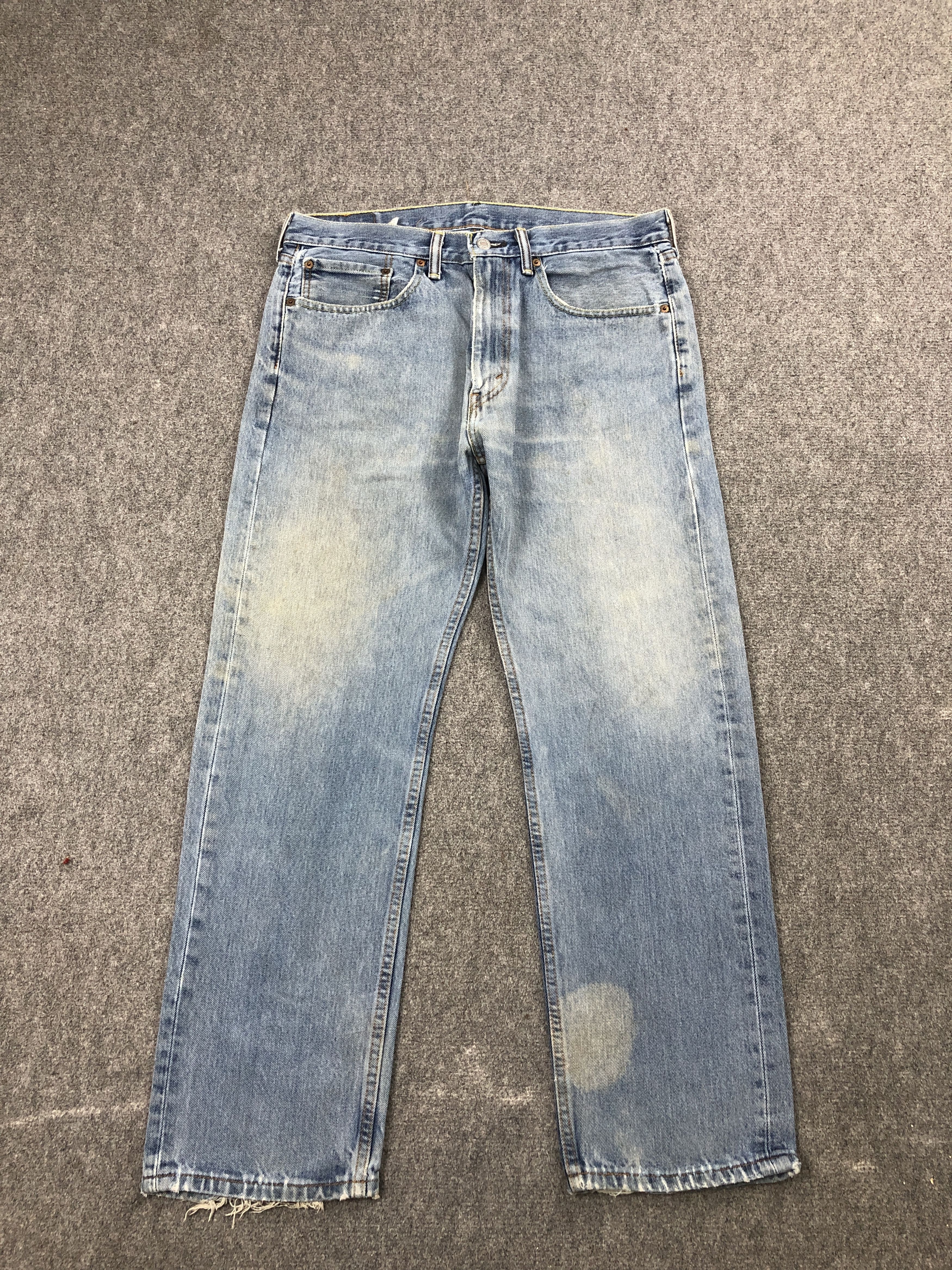 Levi's × Vintage Lightwash Vintage Levis 505 Jeans DP2456 Size US 33 - 1 Thumbnail