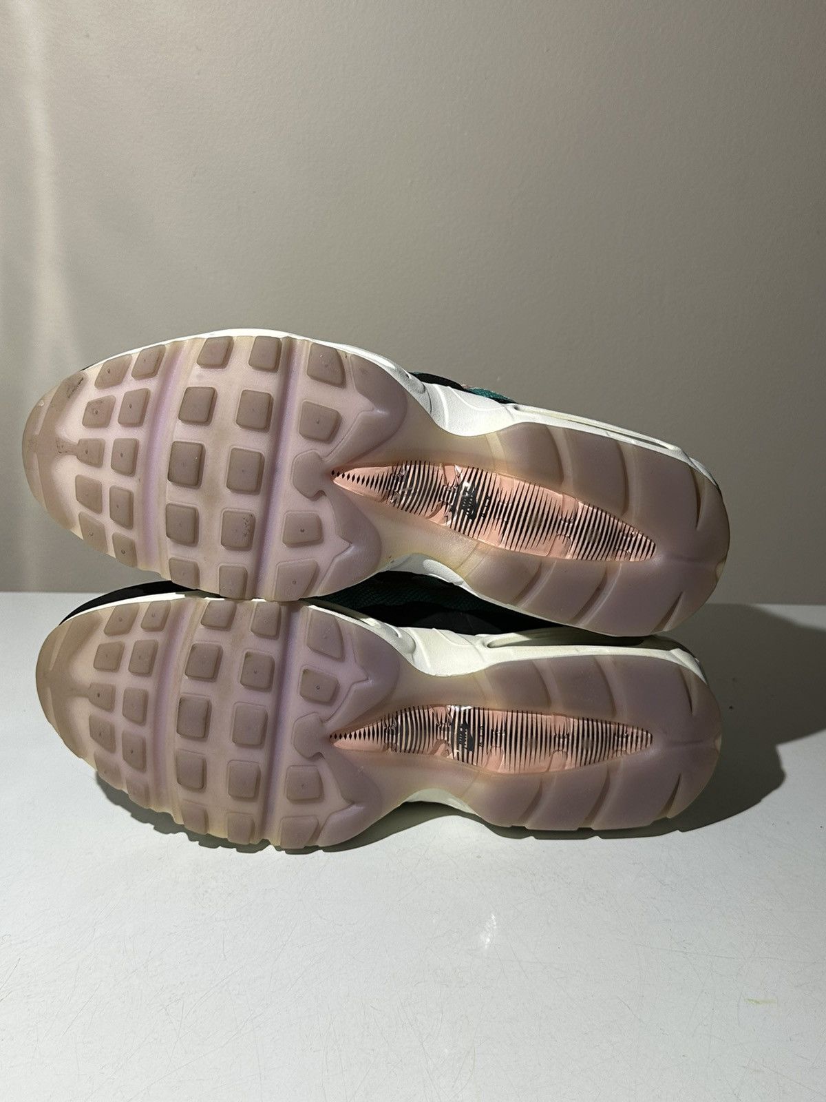 Nike Nike Air Max 95 Have A Nike Day Size US 11.5 / EU 44-45 - 9 Thumbnail