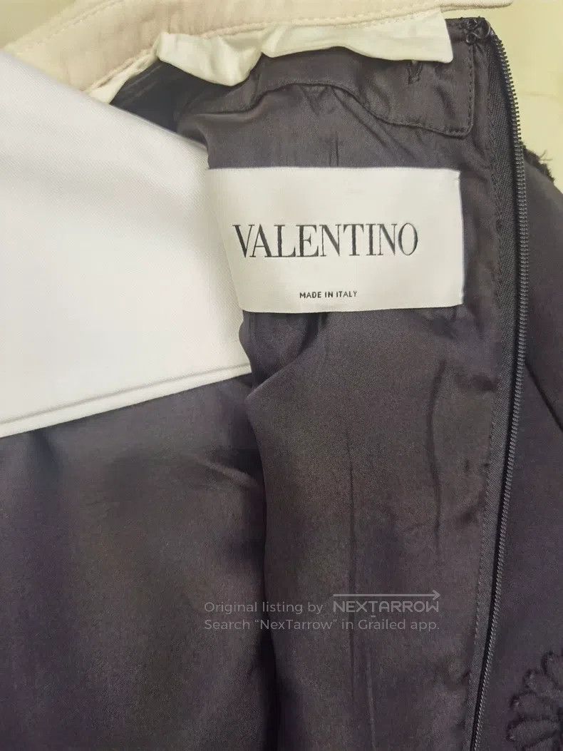 Valentino Valentino Black three-dimensional floral wool dress Size M / US 6-8 / IT 42-44 - 3 Thumbnail
