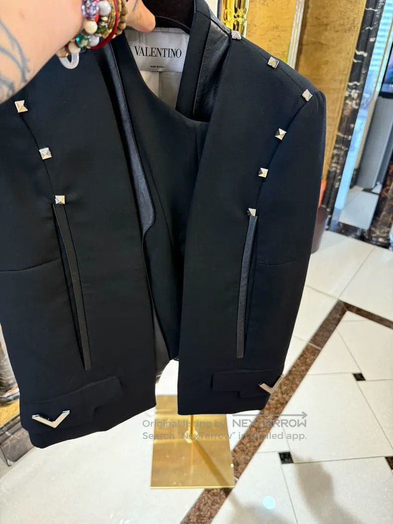 Valentino Valentino Classic studded wool fake two-piece patchwork ca Size M / US 6-8 / IT 42-44 - 1 Thumbnail
