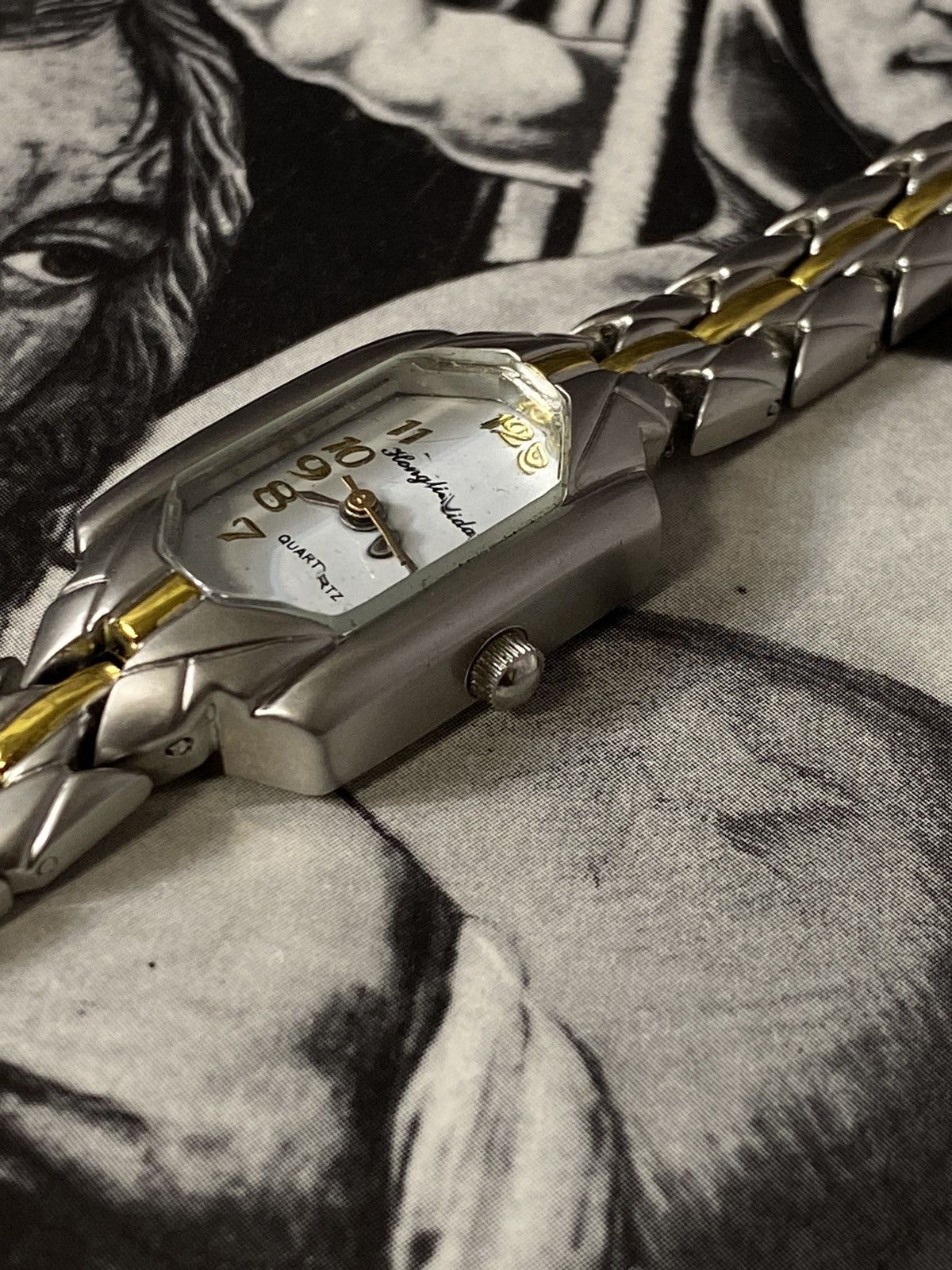 Jewelry Romgodn Elegant Women's Watch Unique Design Size ONE SIZE - 3 Thumbnail