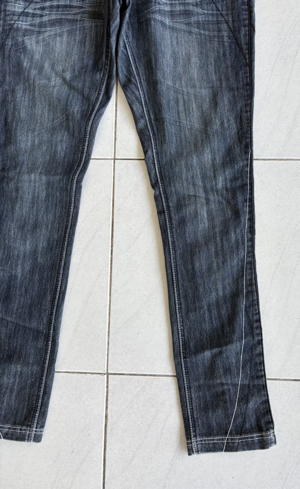 Other Dereon Streetwear Distressed Denim Size US 33 - 9 Thumbnail