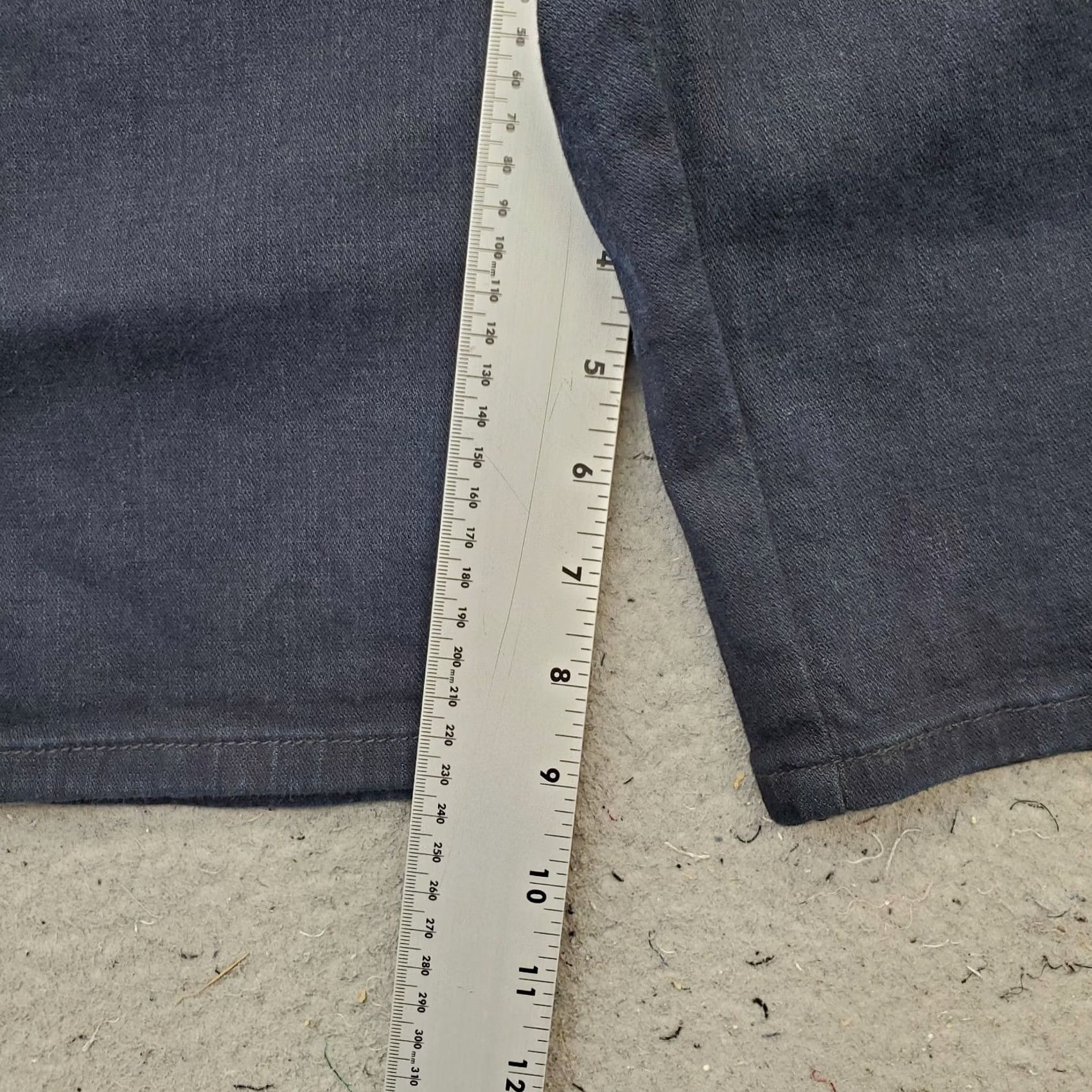 Levi's Levi's Womens 9 Blue Denim Dark Wash 5-Pocket Bermuda Shorts Size 30" / US 8 / IT 44 - 4 Thumbnail