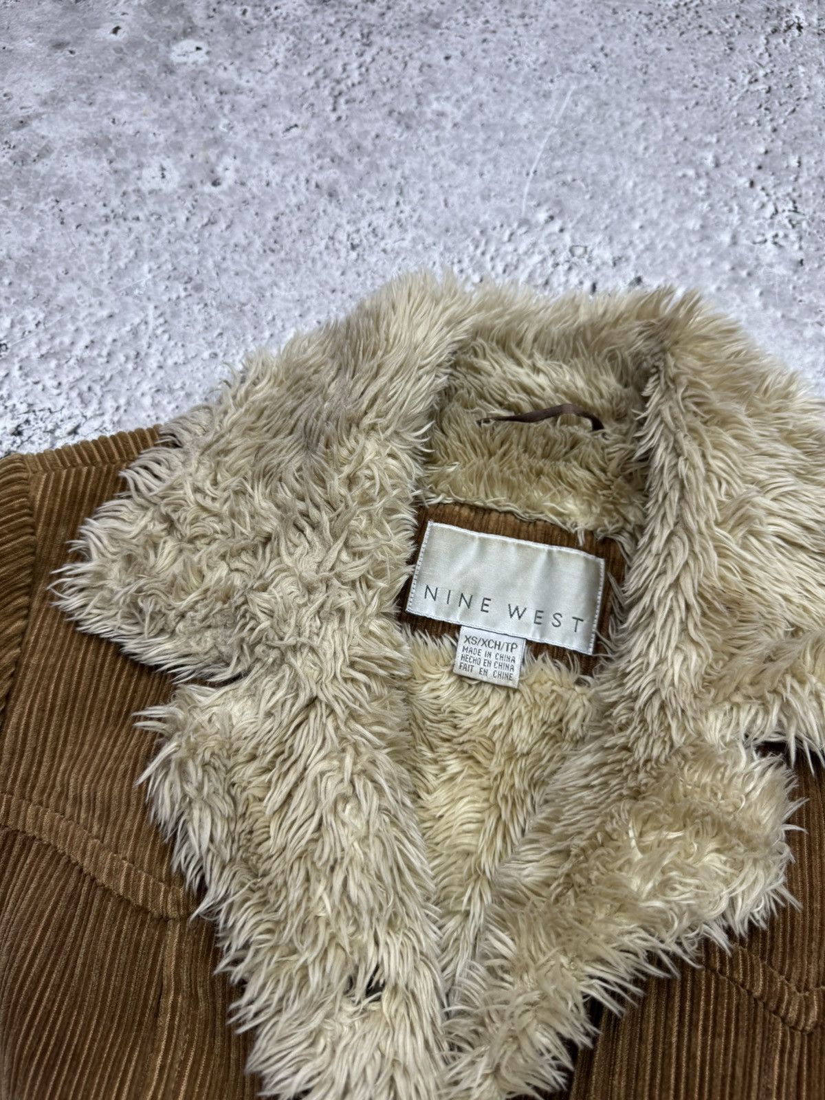 Other Vintage Nine West Corduroy Sherpa Faux Fur Jacket Coat XS Size XS / US 0-2 / IT 36-38 - 7 Thumbnail